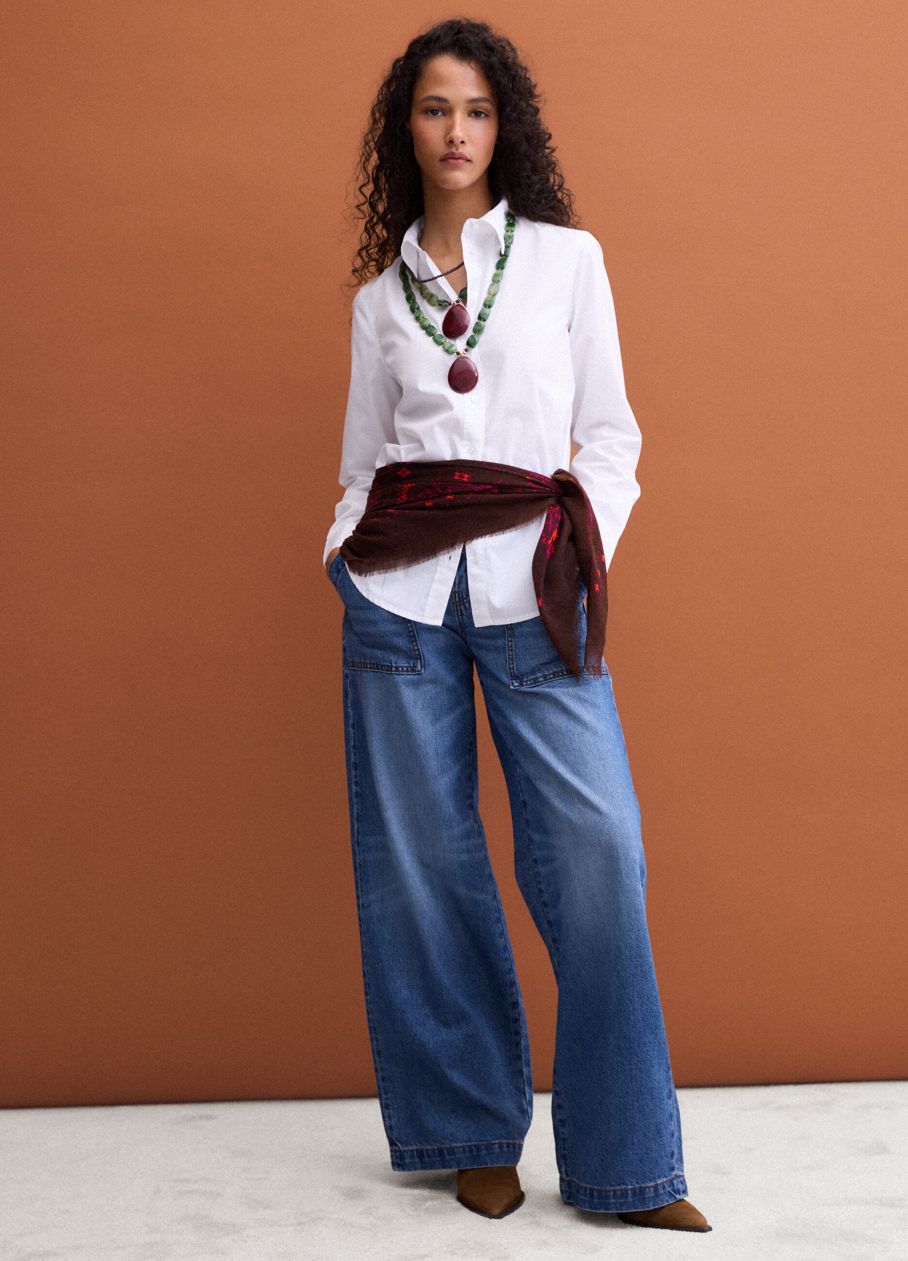 White poplin shirt, regular fit
