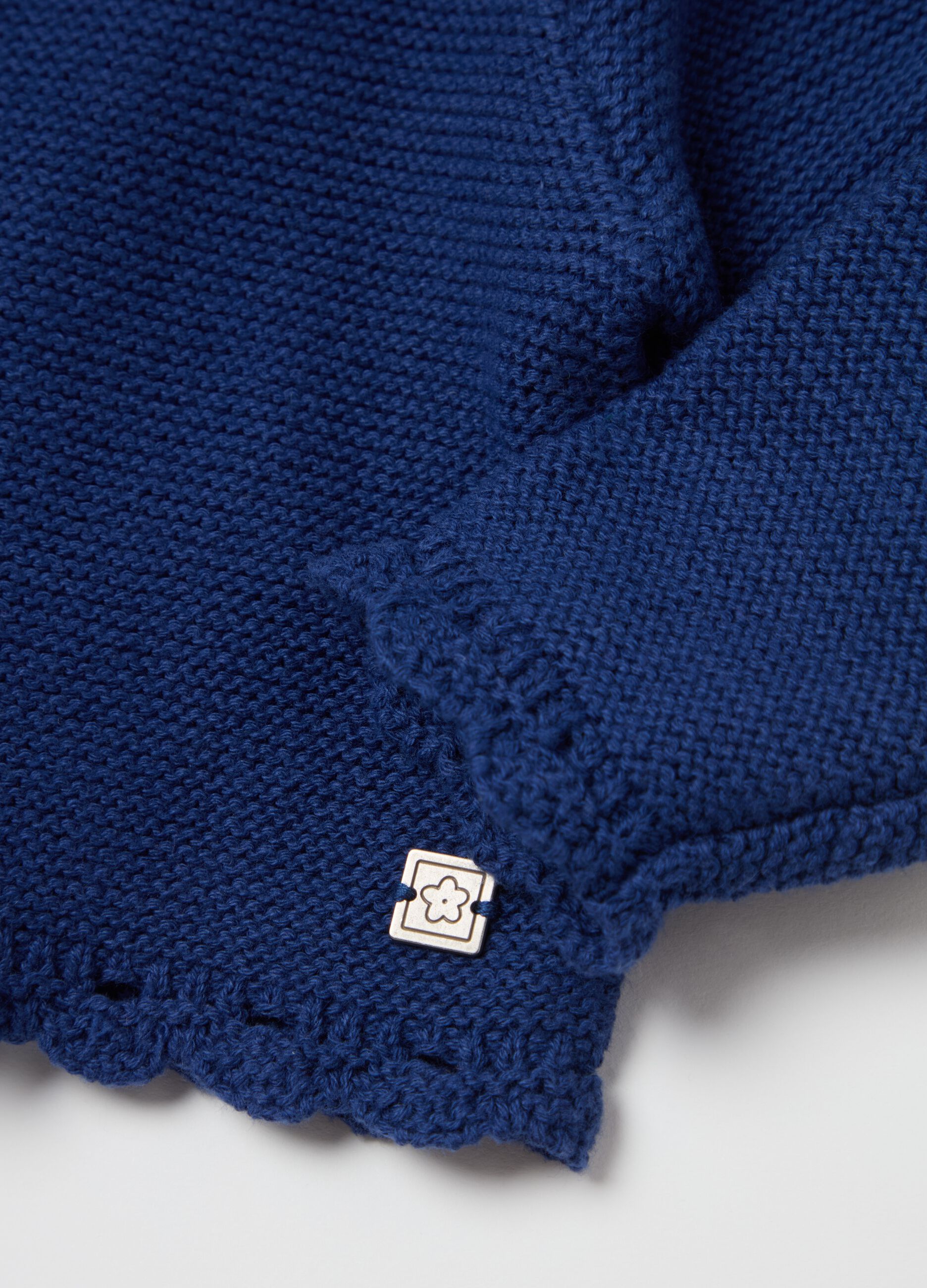 Cotton cardigan with wavy edging