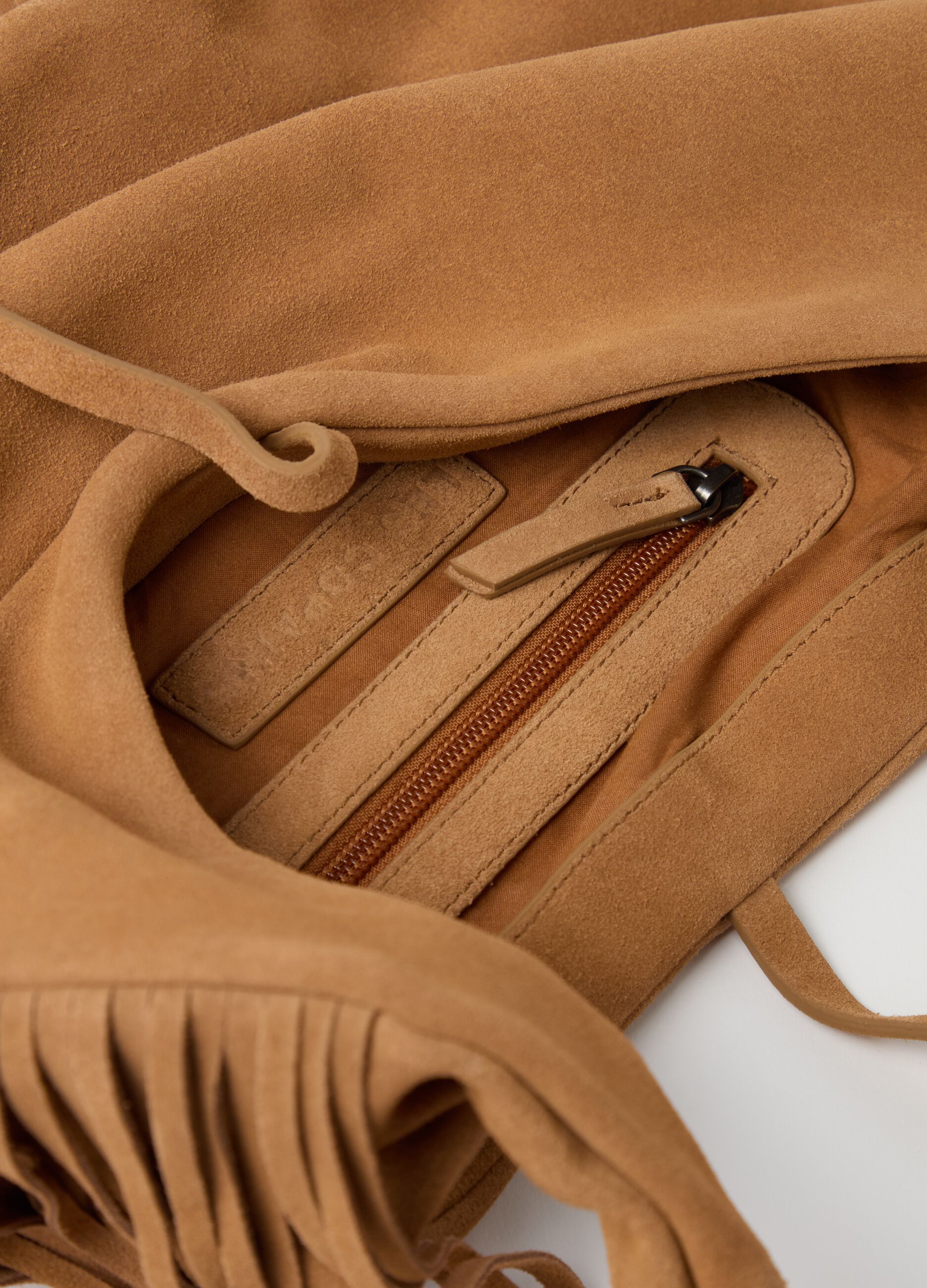 Borsa hobo in suede con frange