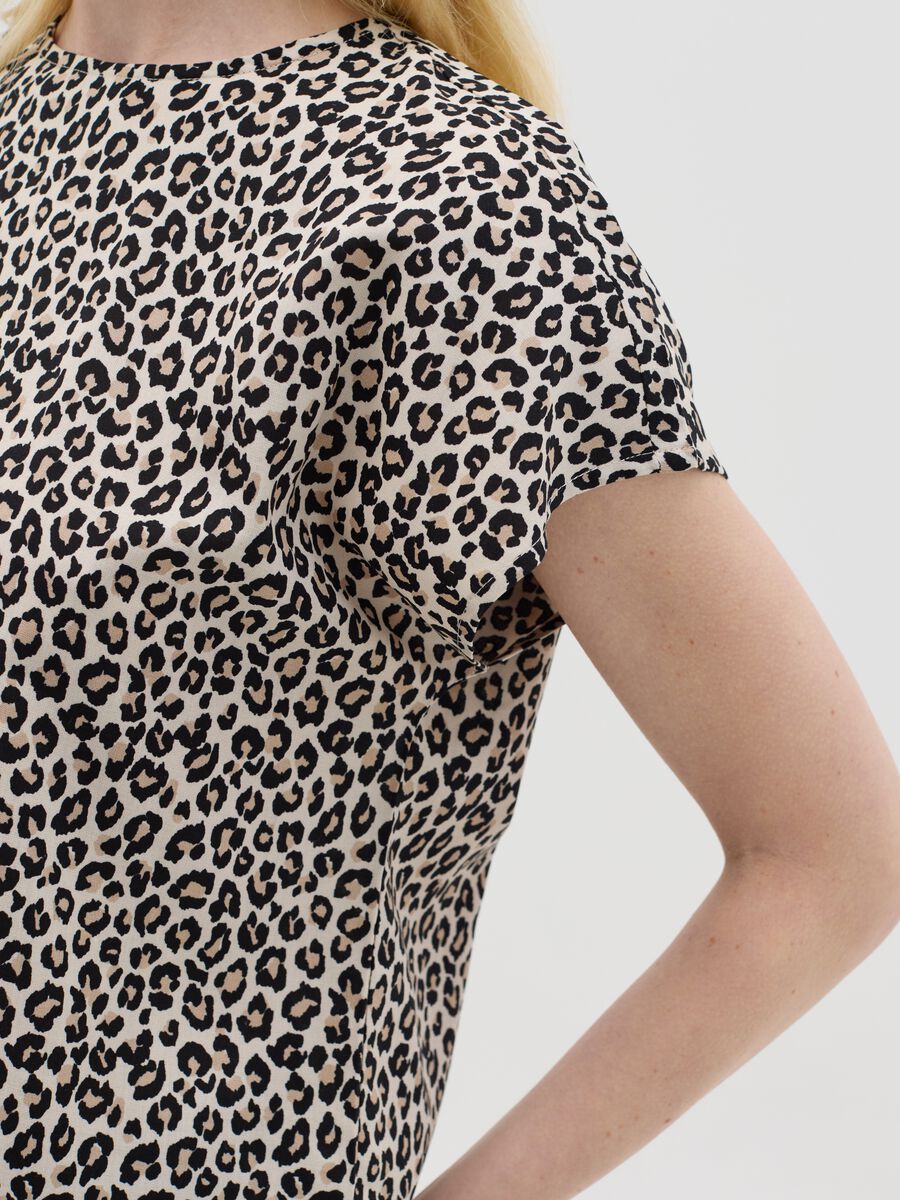 Short-sleeved beige shirt in viscose_2