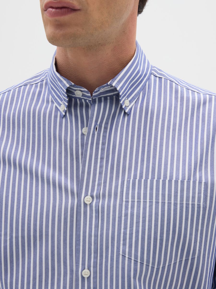 Blue Cotton Blend Regular Fit Shirt_2
