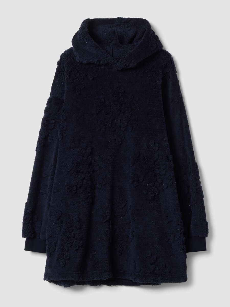 Vestaglia blu morbida con cappuccio e maniche lunghe_0