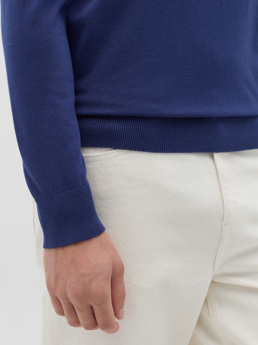 Pullover with high neck_3