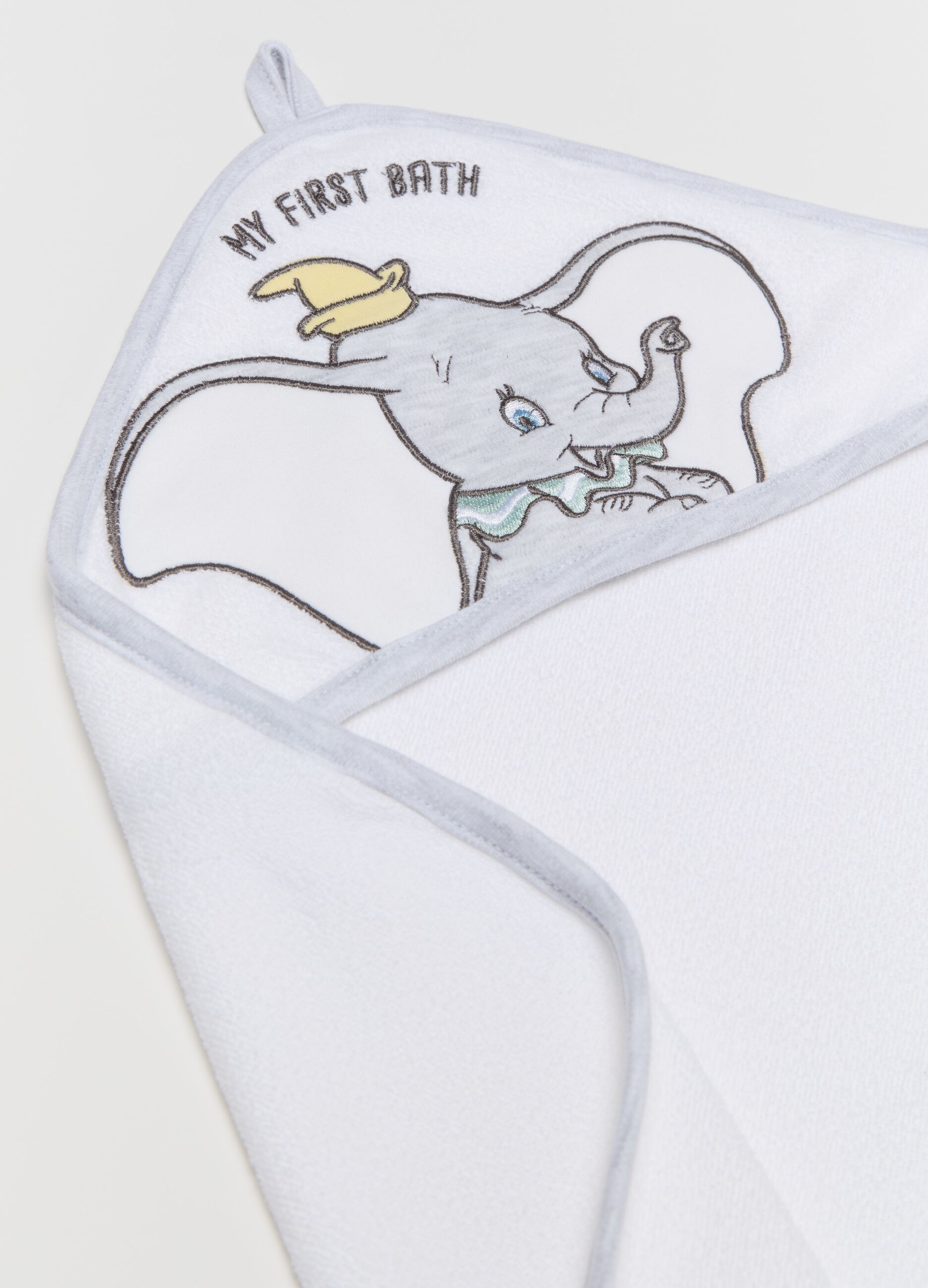 Bathrobe with Dumbo "My first bath" embroidery