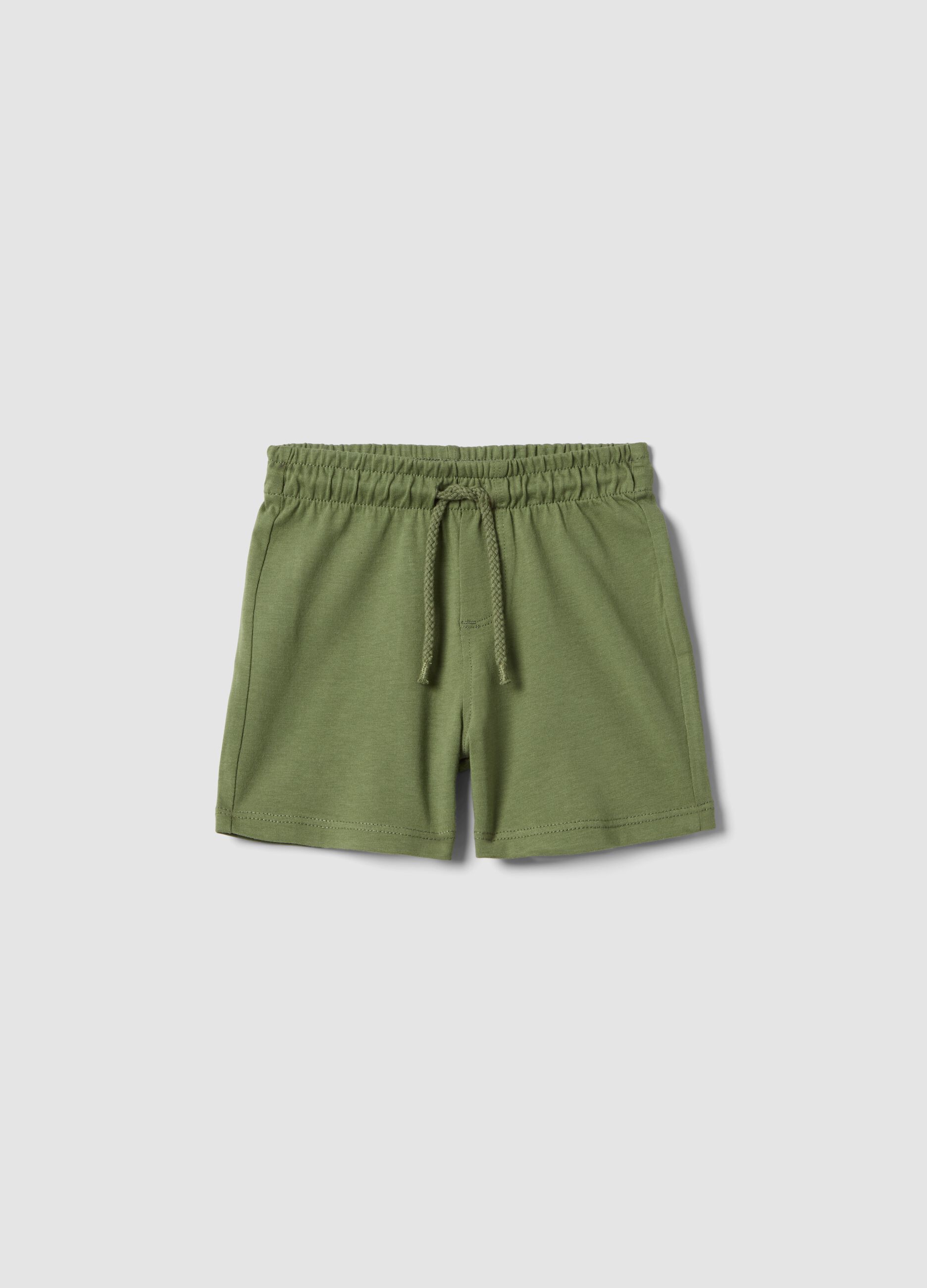 Green regular fit cotton shorts for kids with back pocket