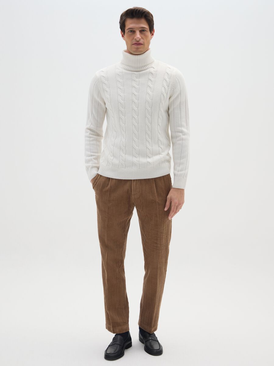 White turtleneck sweater regular fit with jacquard pattern_1