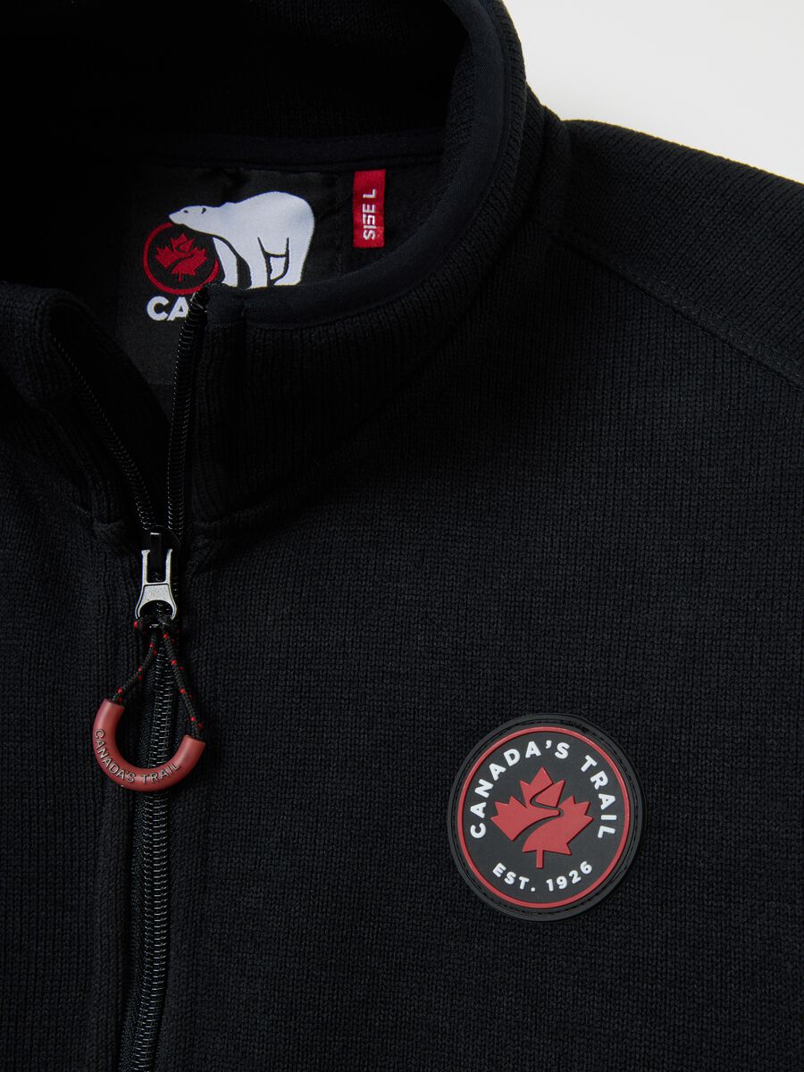 Heavy black jacket with zip and Canada Trail logo_5