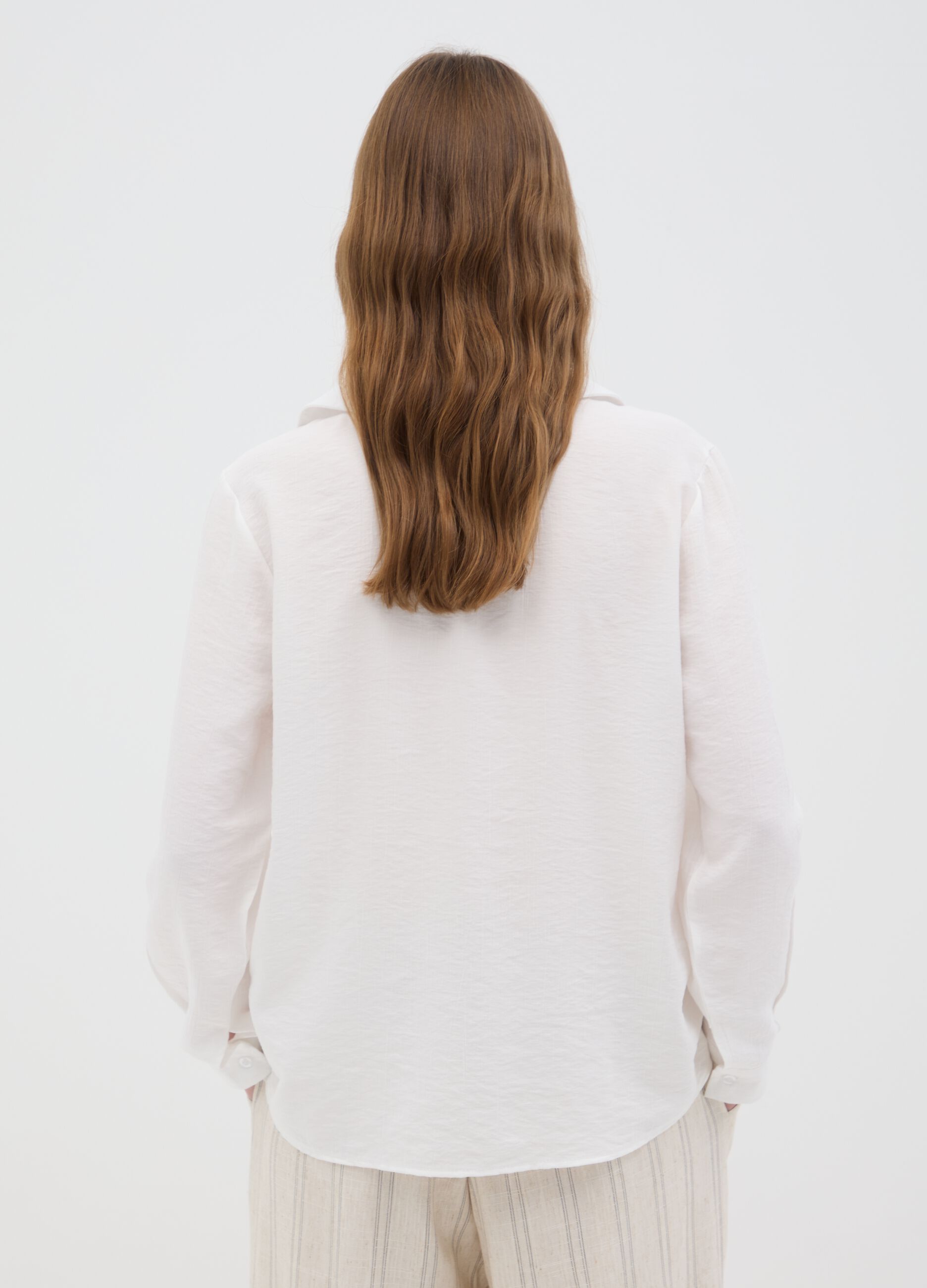 Women's white blend V-neck regular fit shirt