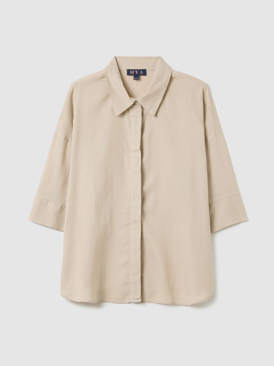 Curvy grey pinstriped shirt with kimono sleeves_4