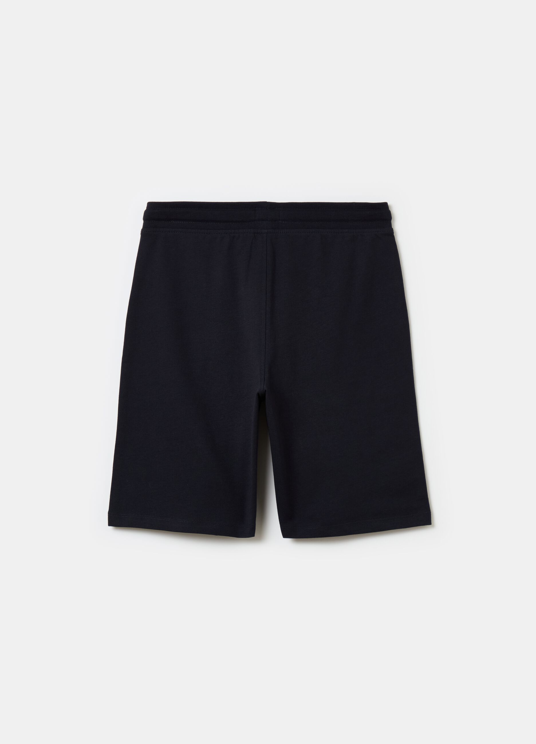 Solid colour shorts in French terry