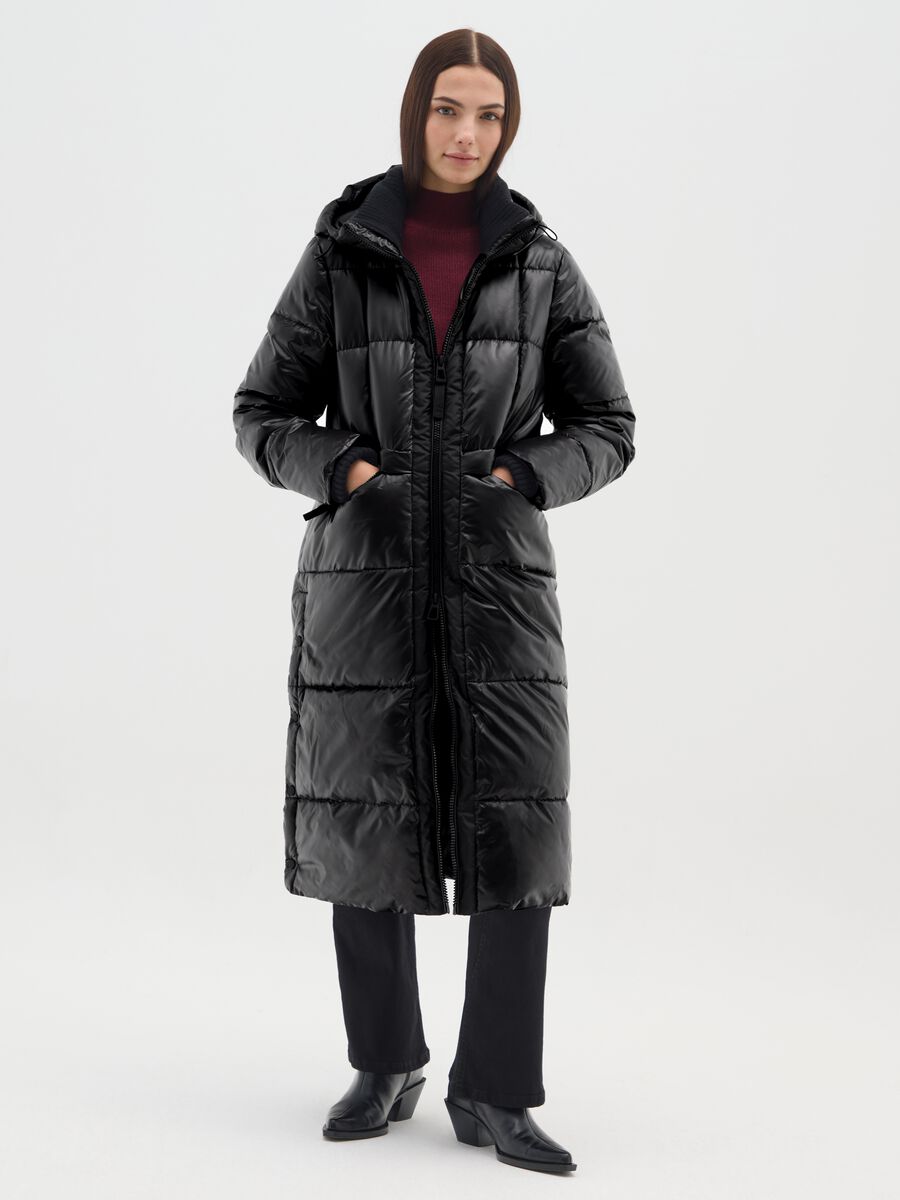 Piumino lungo The Iconic Puffer nero con cappuccio_1