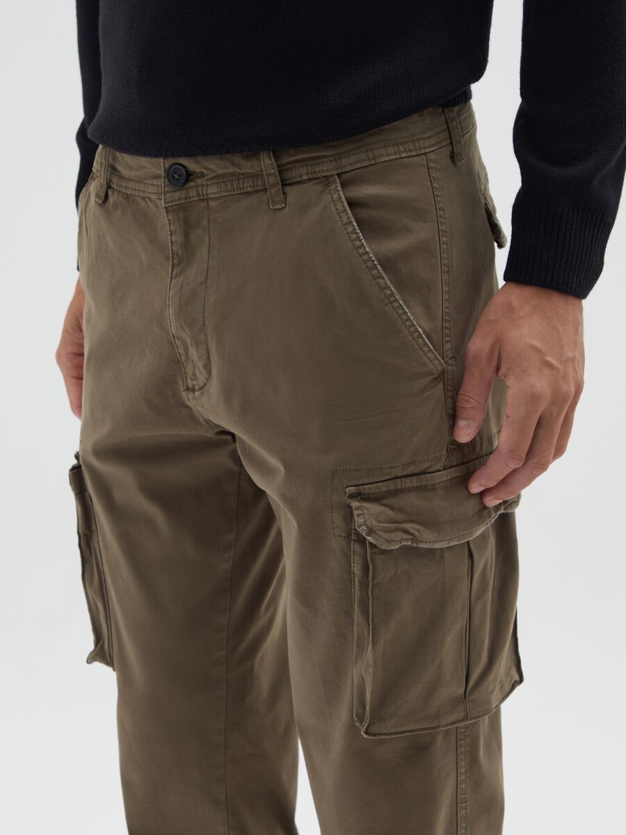 Pantaloni in cotone elasticizzato marroni slim fit_3