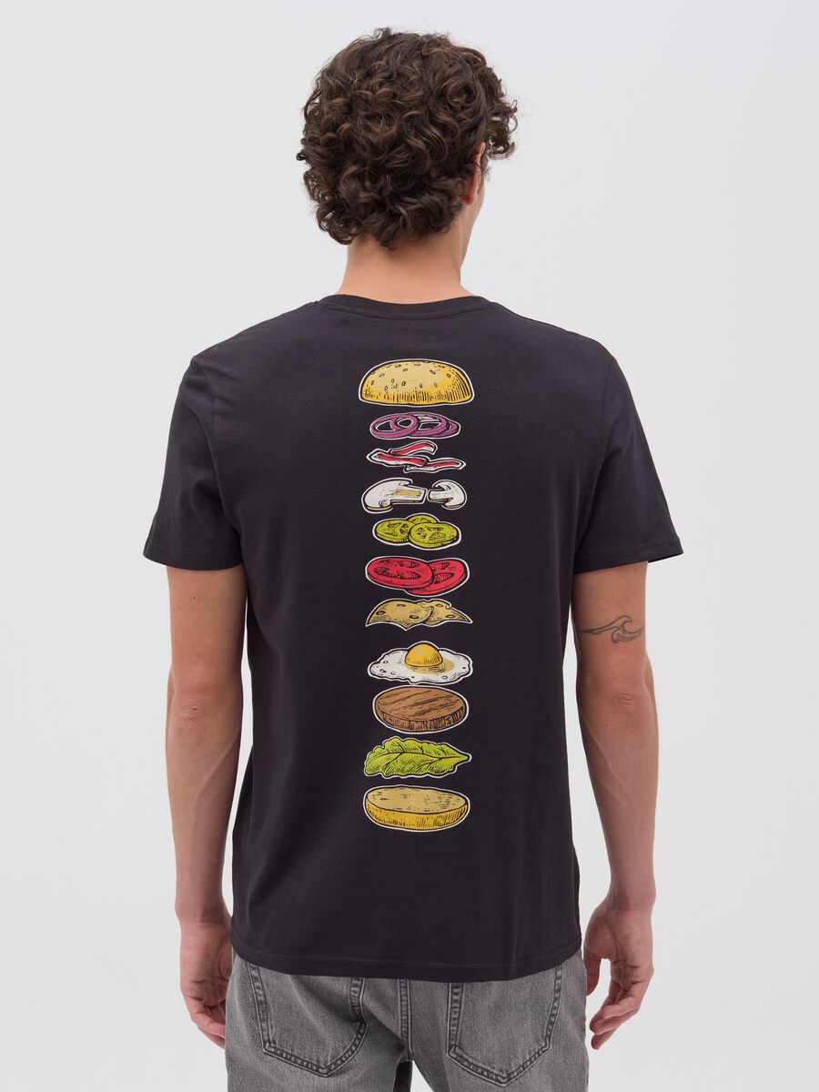T-shirt con stampa "Burger Enthusiast"_3