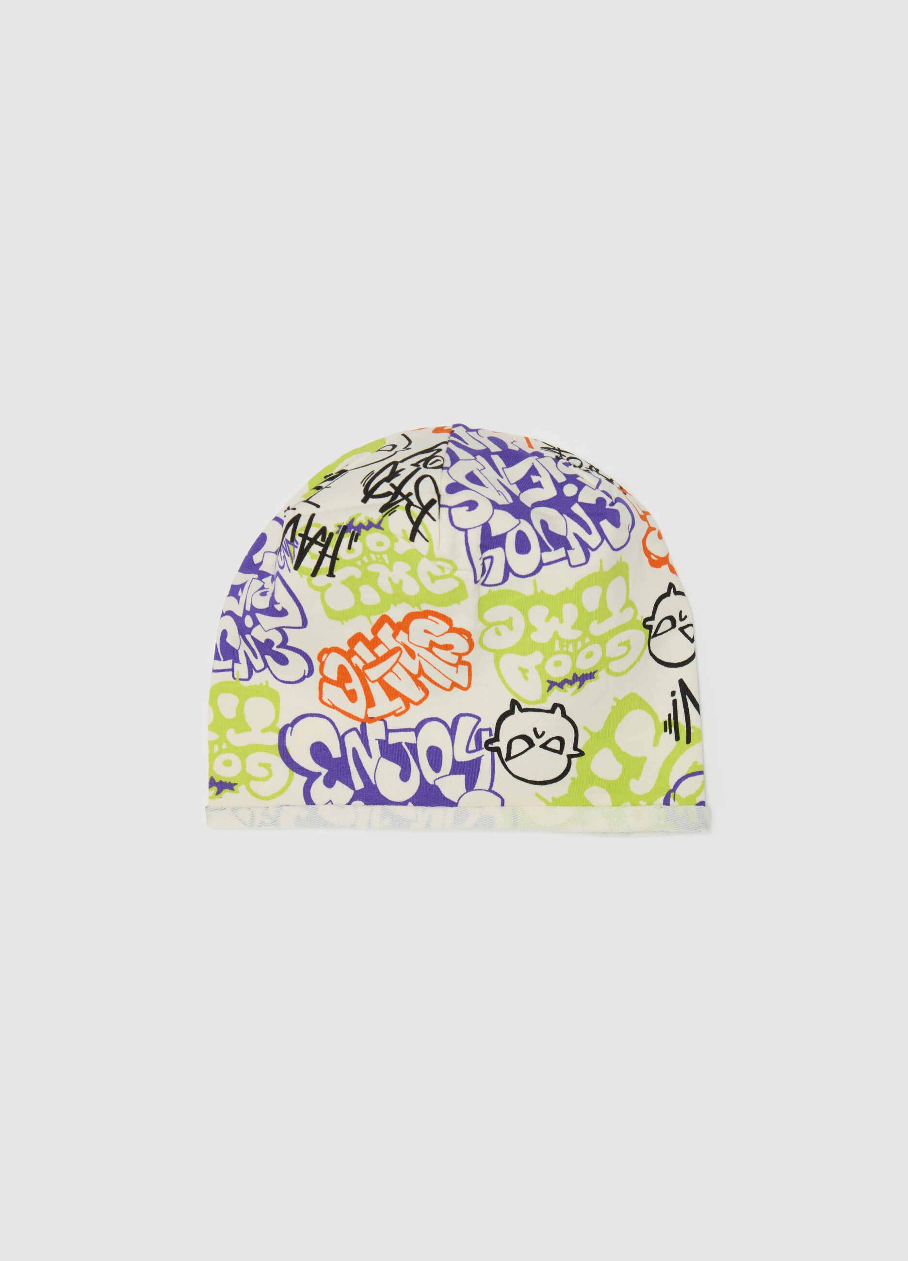 French terry hat with graffiti print