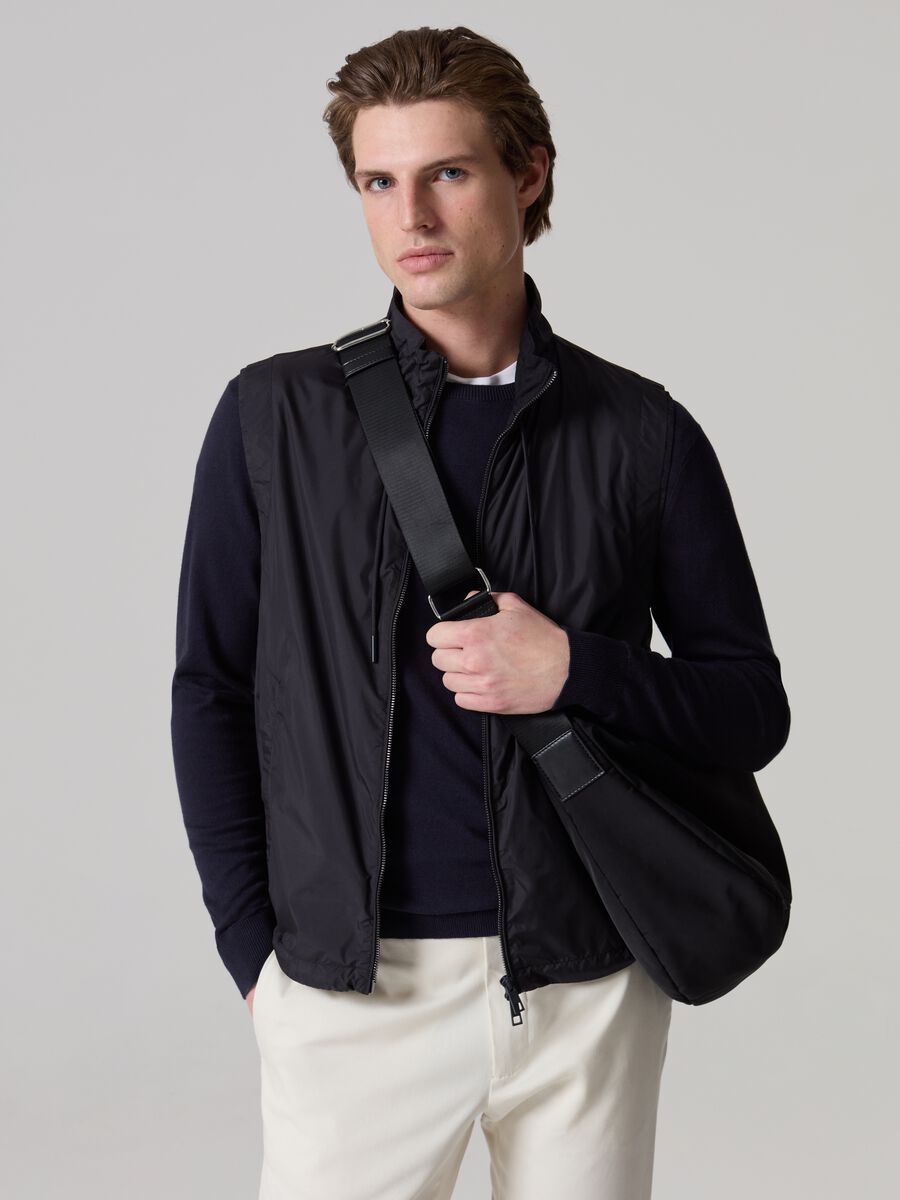 Contemporary full-zip gilet with high neck_0
