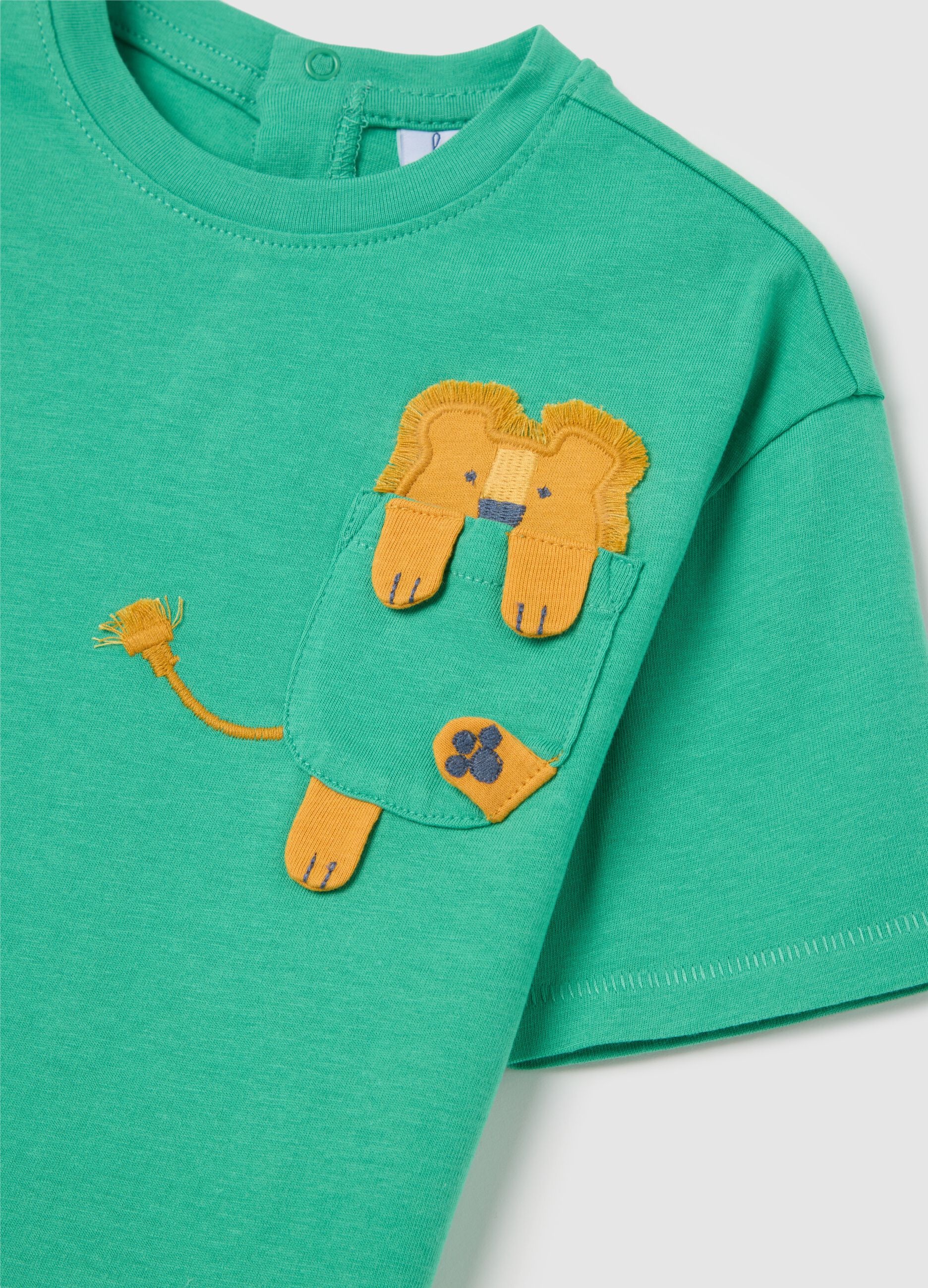 Green cotton T-shirt with lion motif