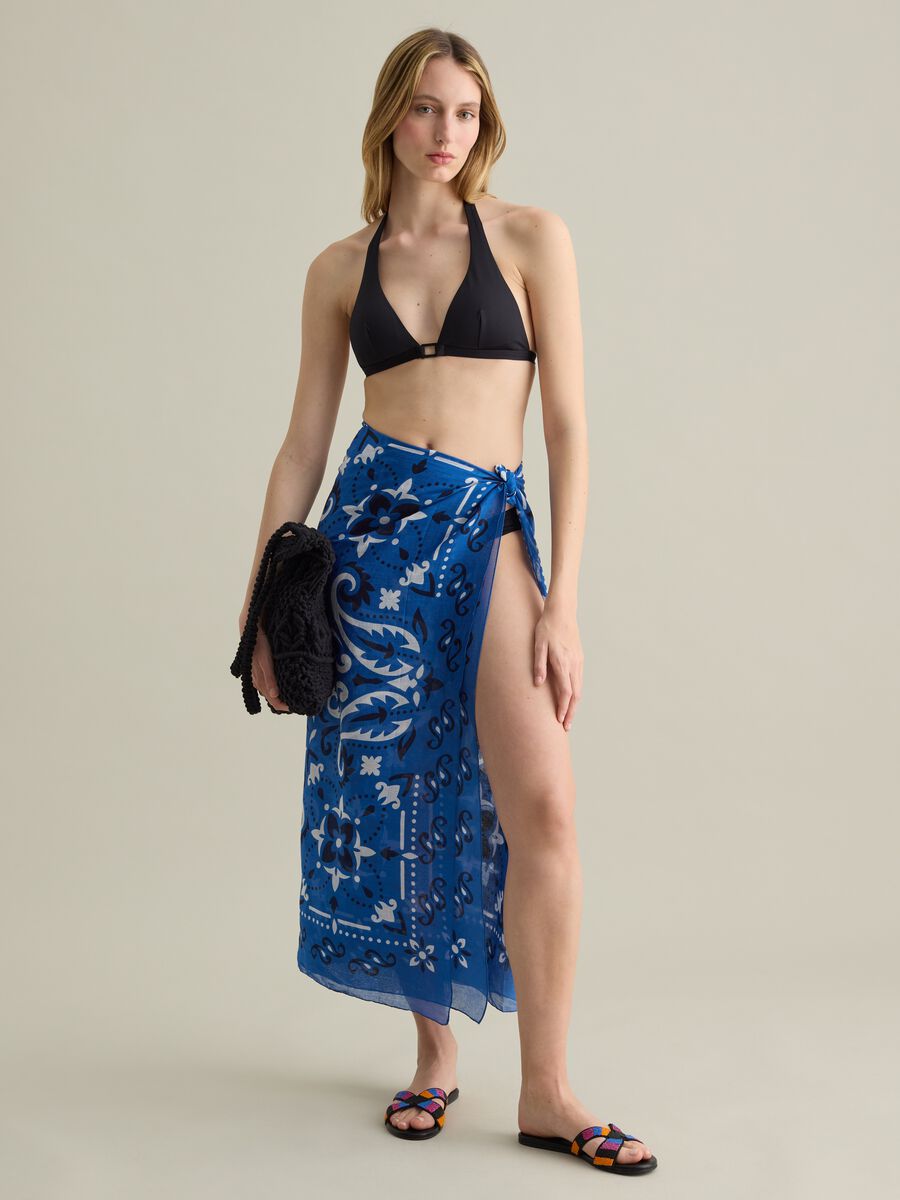 Women’s bikini top in black stretch fabric_0