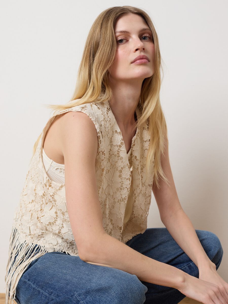 Lace Vest with Fringes_0