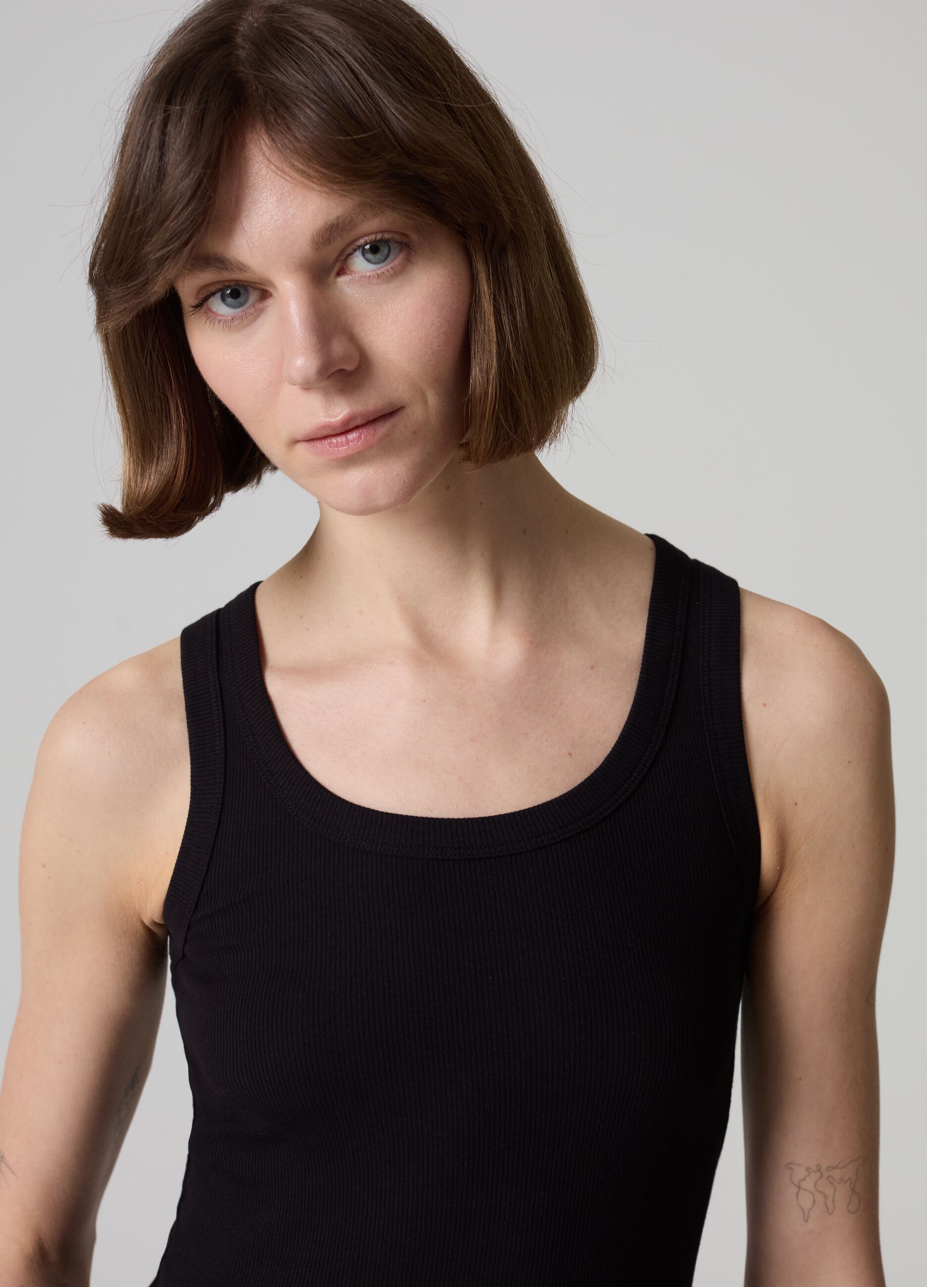 Tank top in ribbed stretch cotton