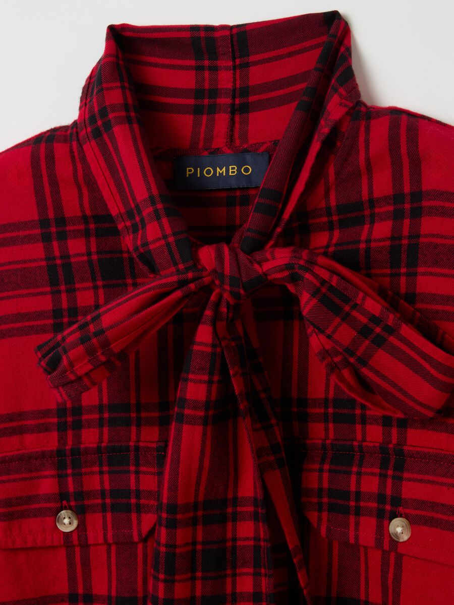 Check flannel shirt with scarf_5