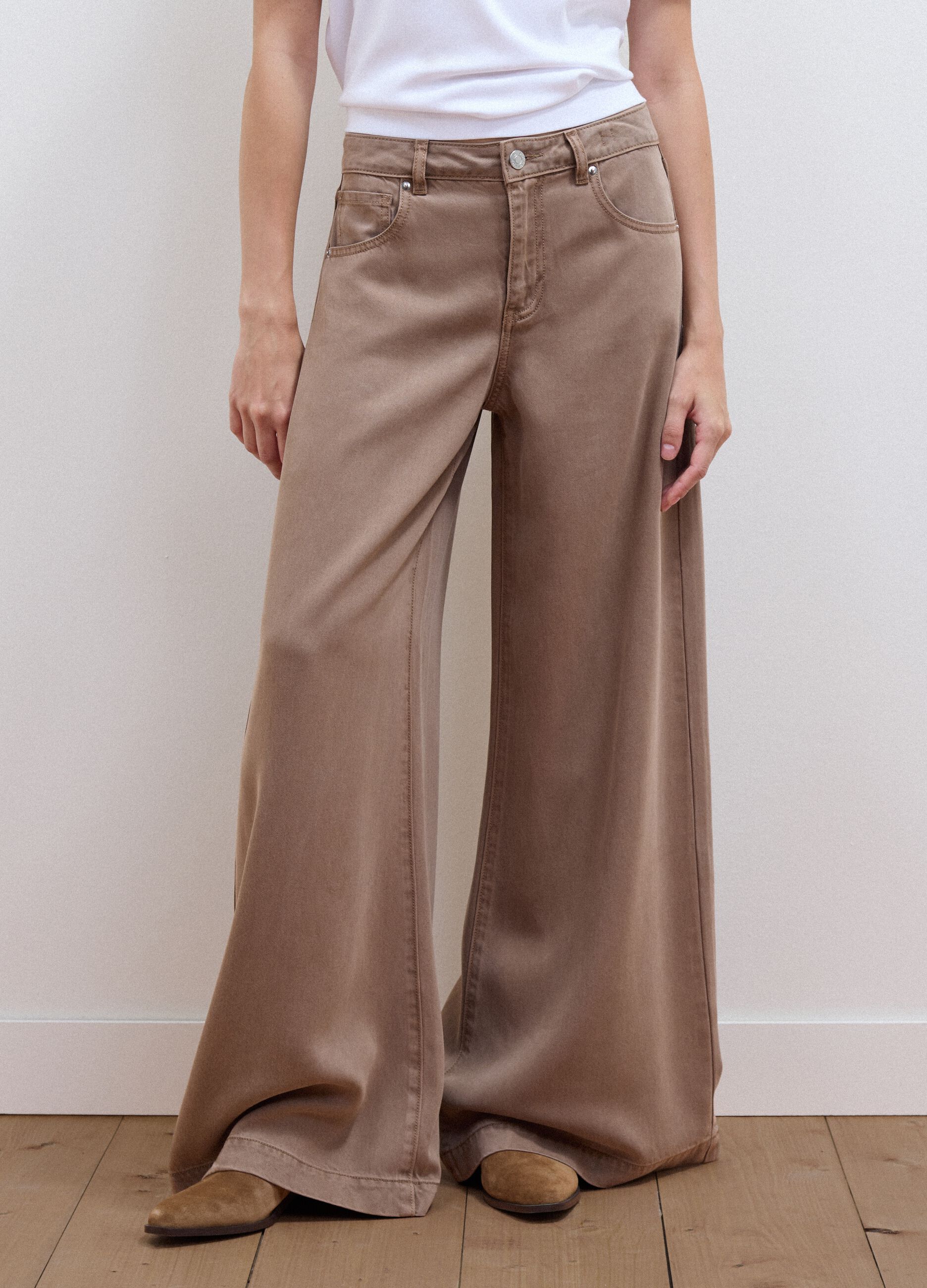 Brown wide-leg jeans in pure lyocell