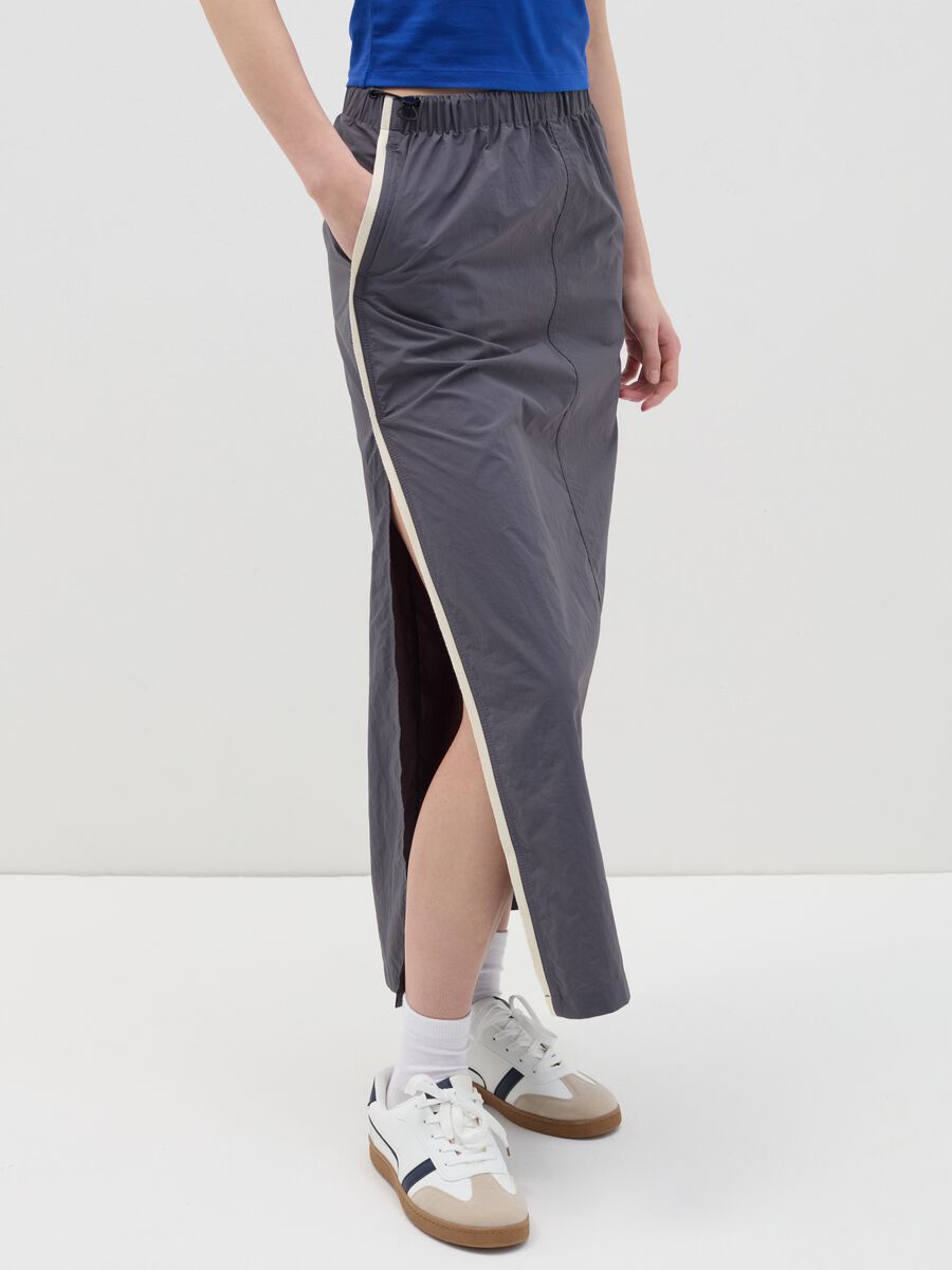 Long nylon skirt with splits_3