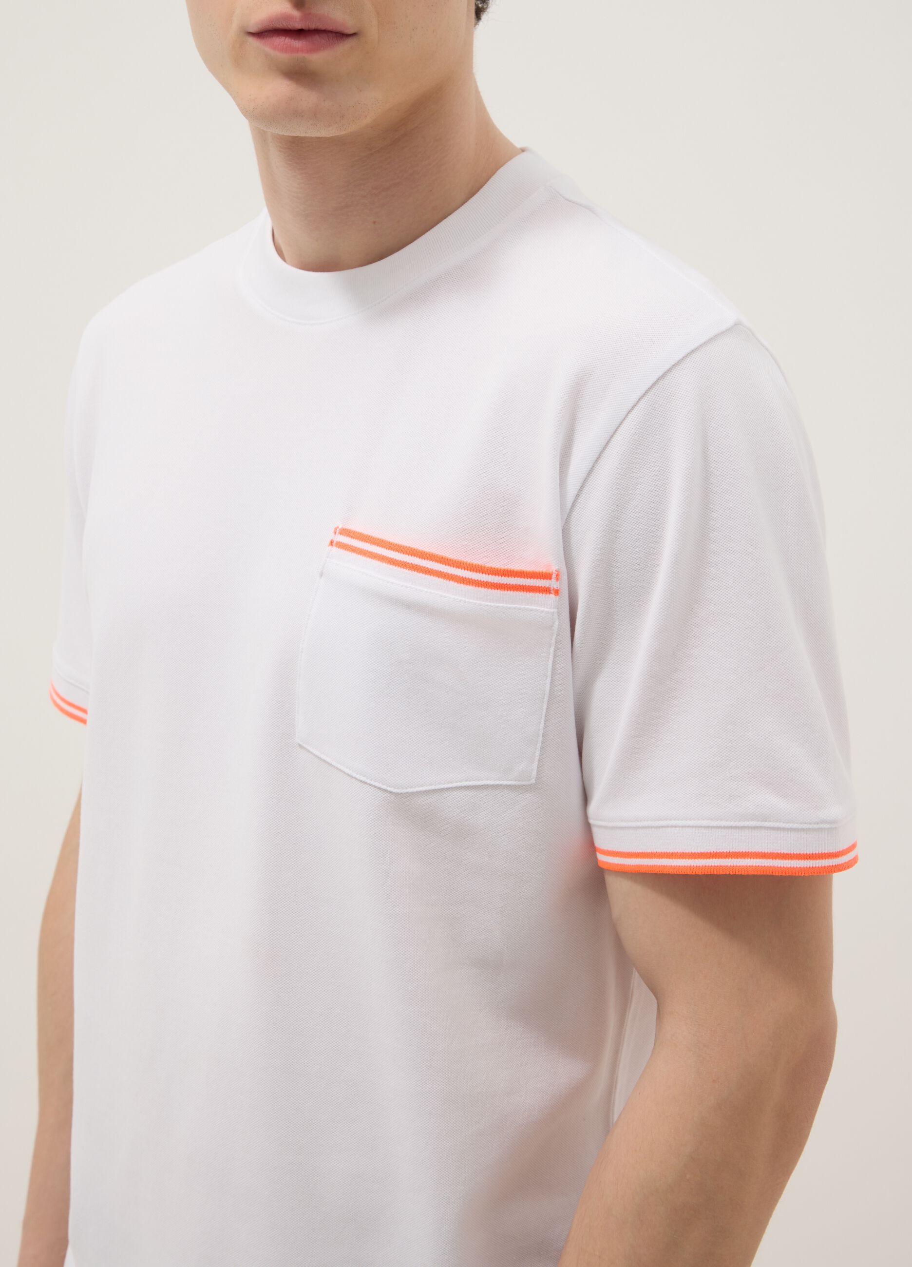 White stretch cotton T-shirt with chest pocket