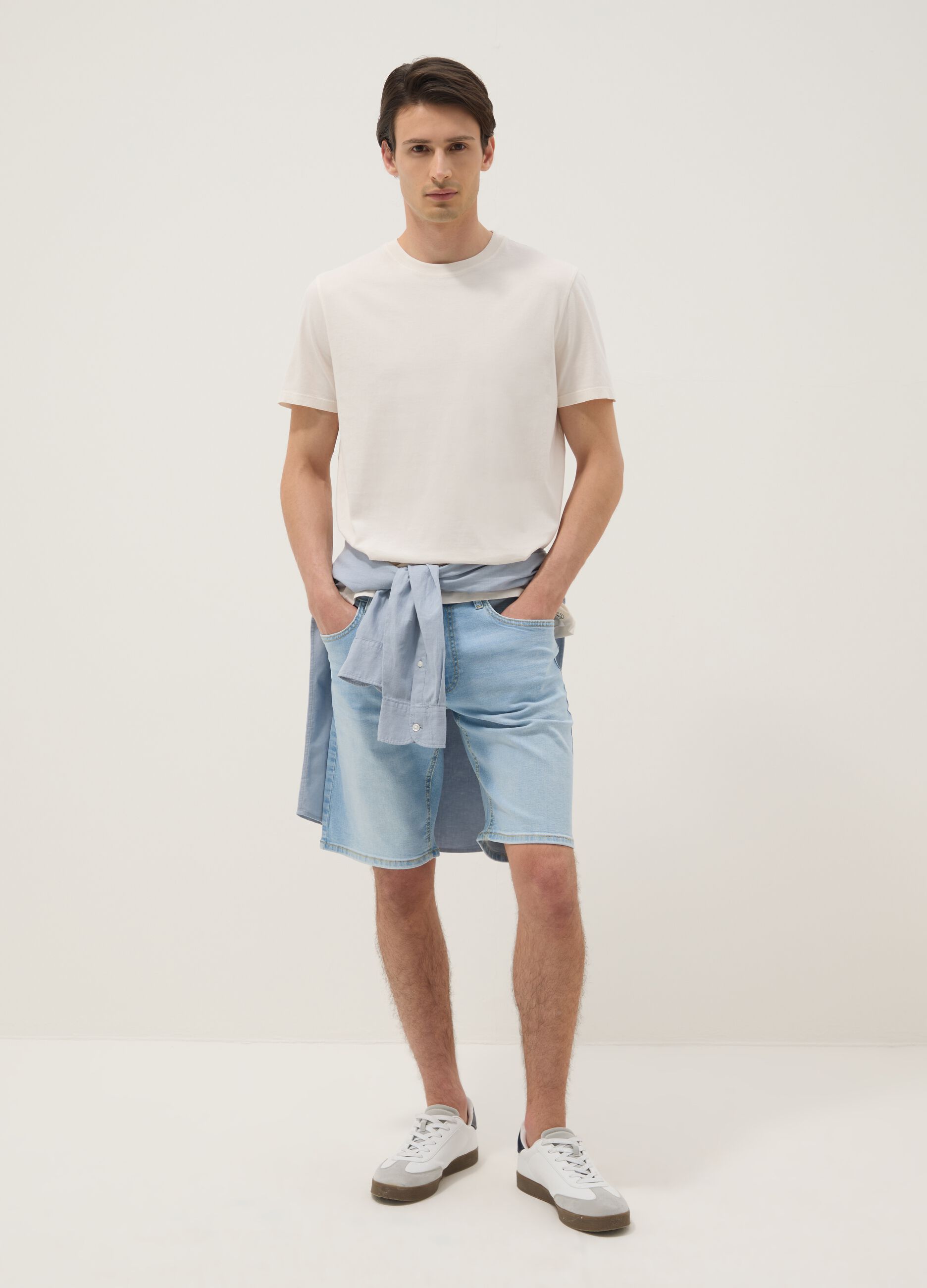 Light blue stretch cotton bermuda shorts