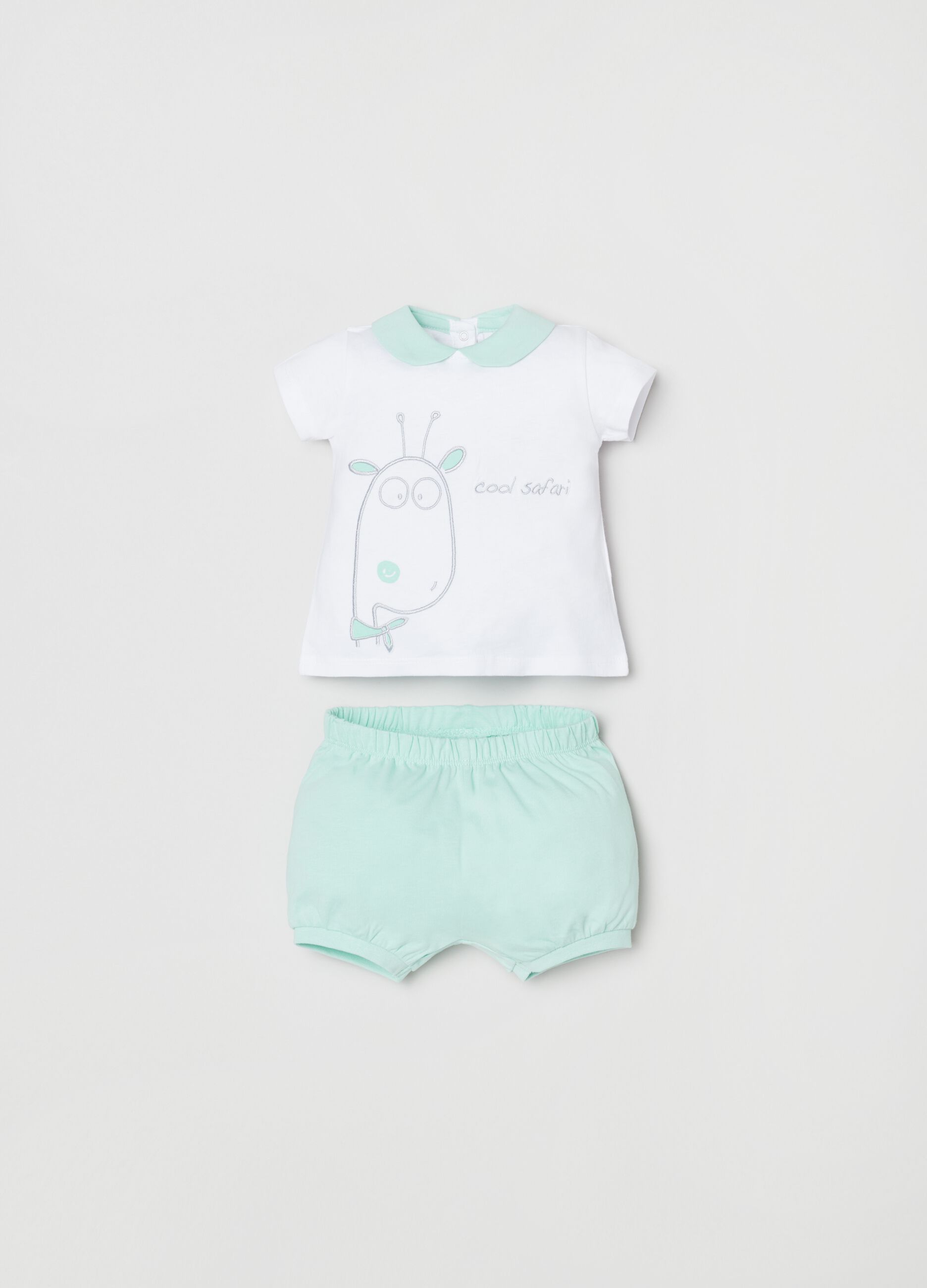 Set t-shirt con ricamo giraffa e shorts _0