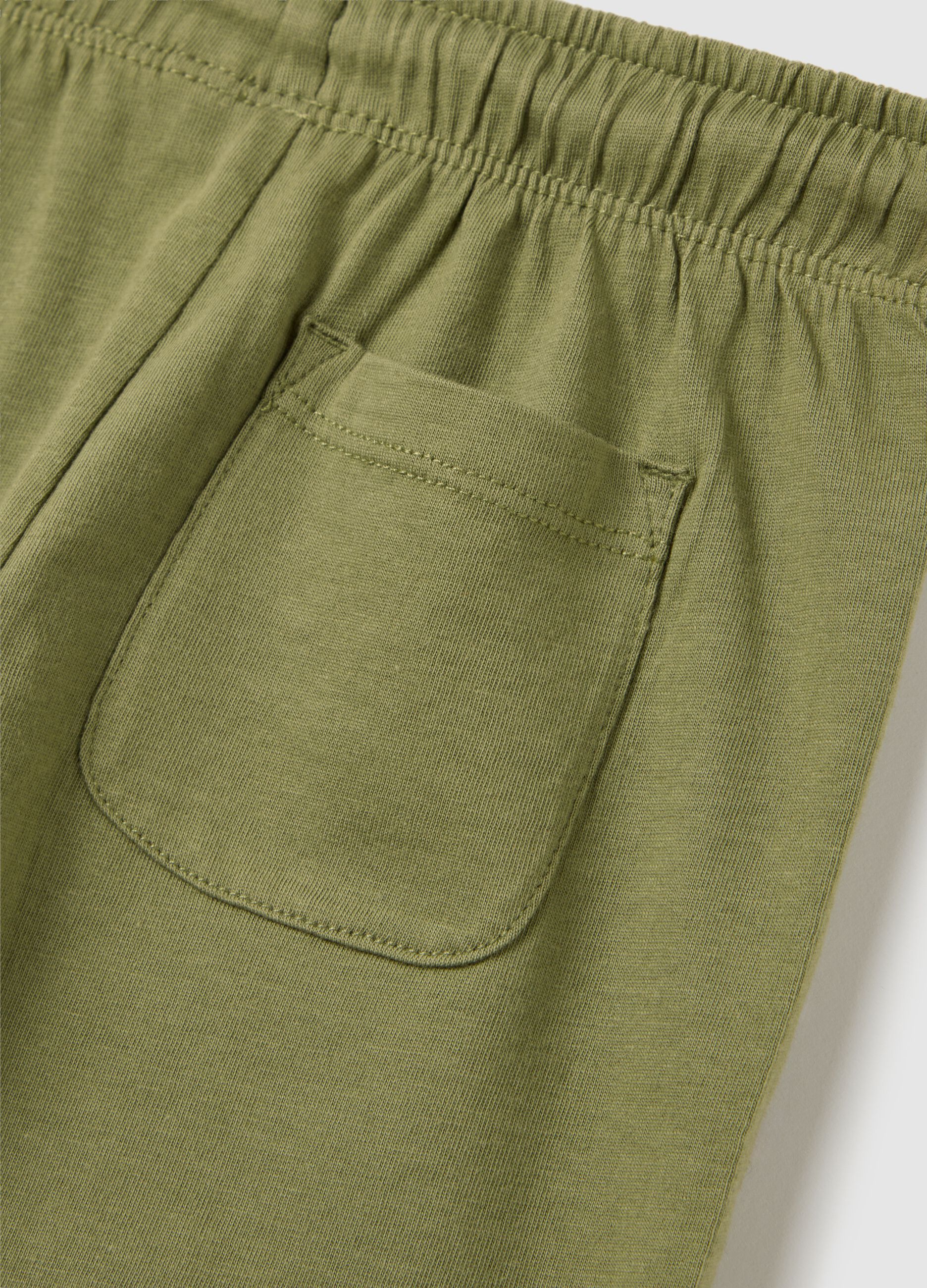 Children's green pure cotton regular fit shorts with drawstring waist