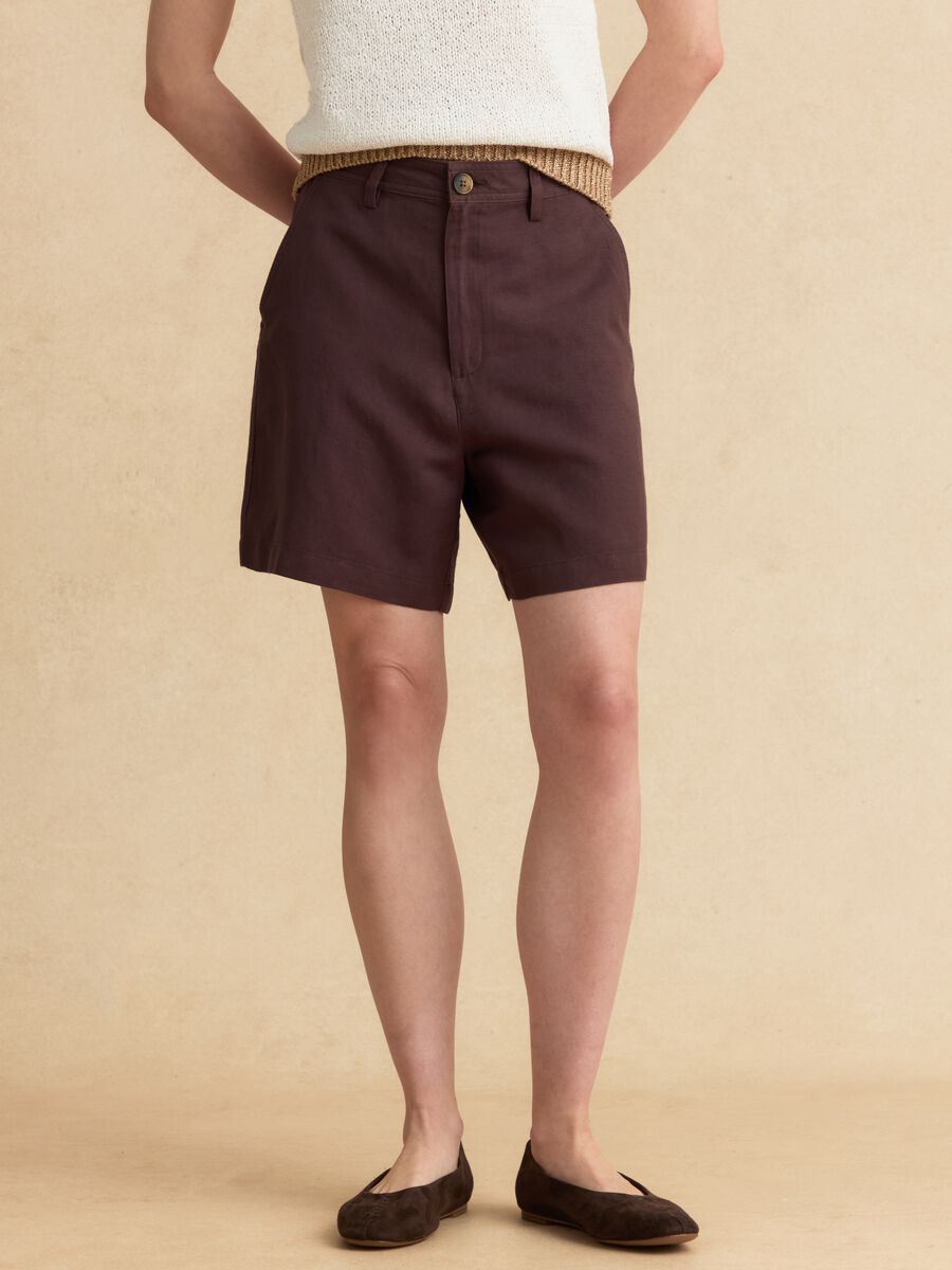 Brown linen-viscose blend shorts_1