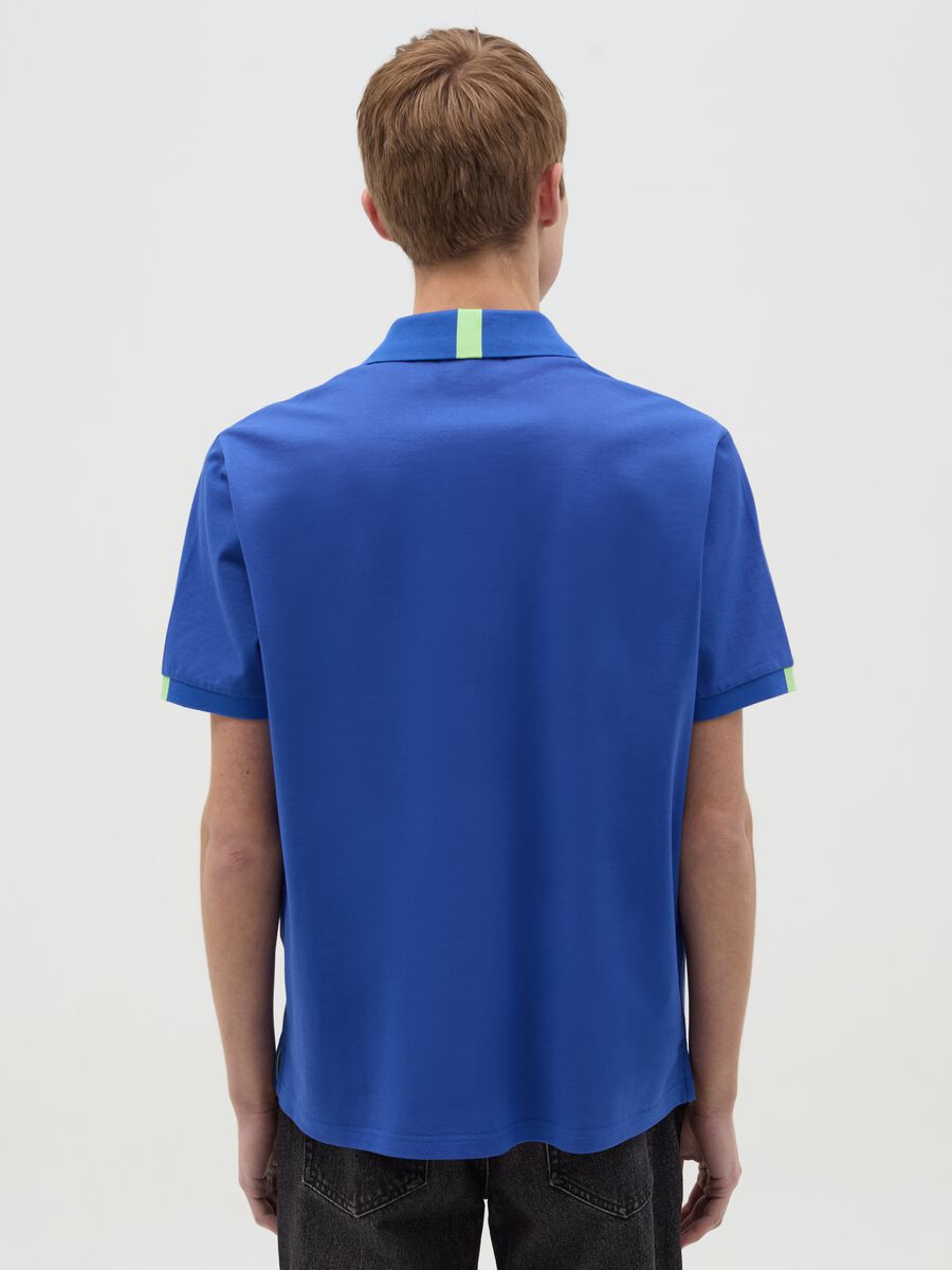 Polo shirt with contrasting detail and logo embroidery_2
