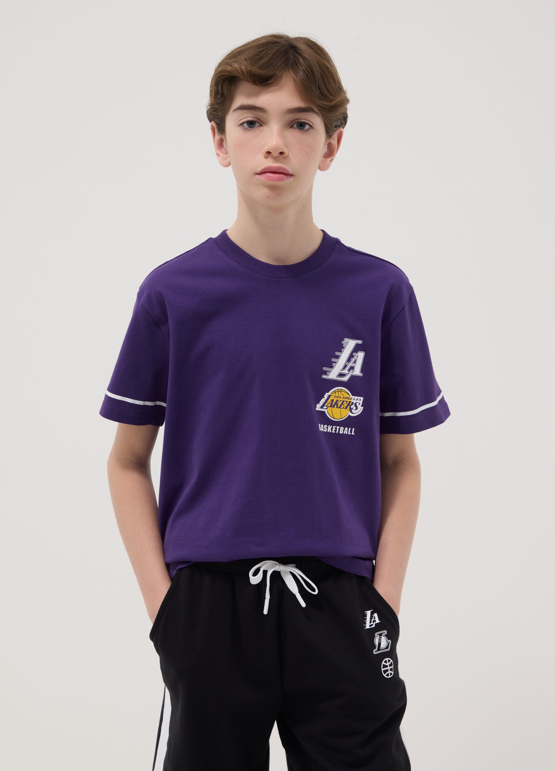 Multicolour pure cotton boy's set regular fit with Lakers prints