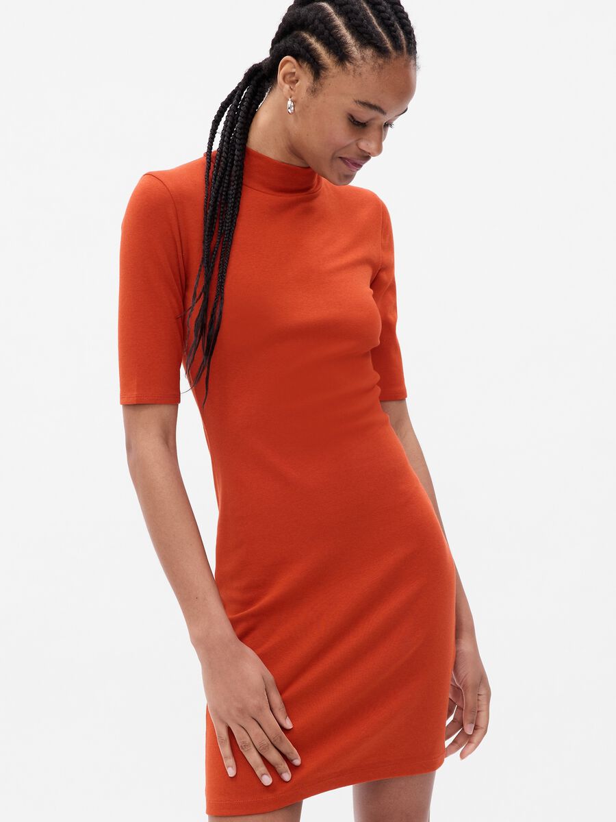 Abito corto mock neck con dettaglio cut out_0