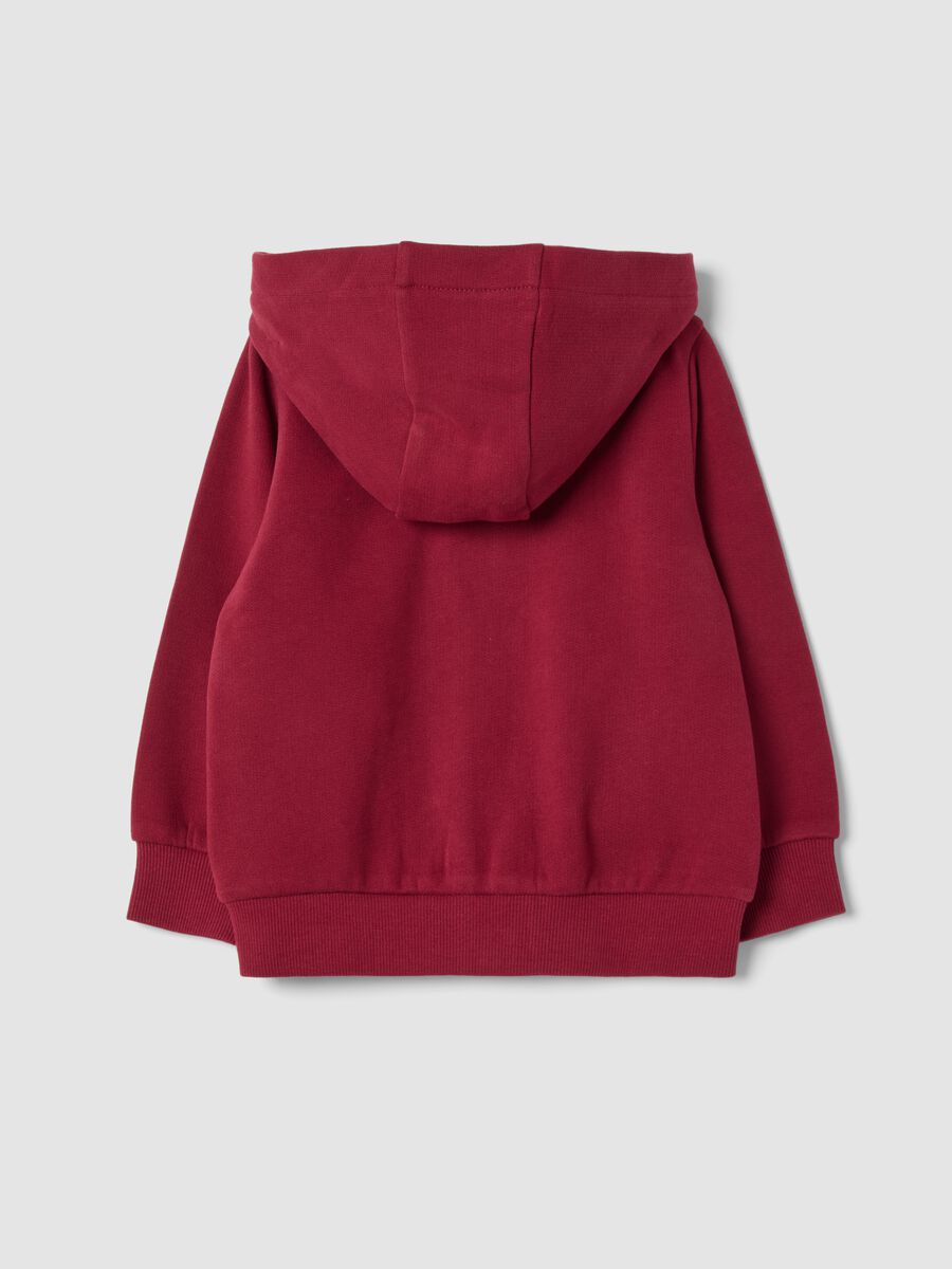 Felpa rossa con cappuccio e girocollo in puro cotone organico_1