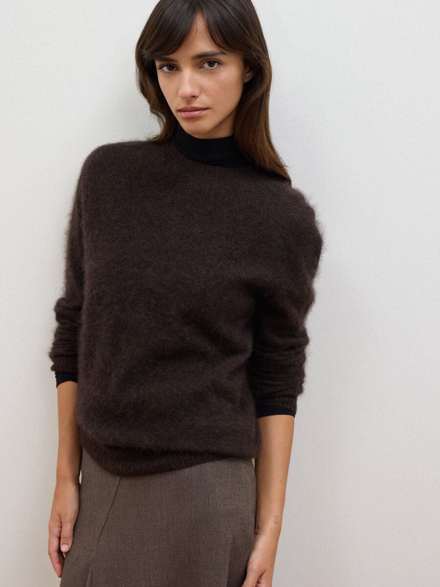 Maglia girocollo marrone in misto lana e cashmere over fit_0
