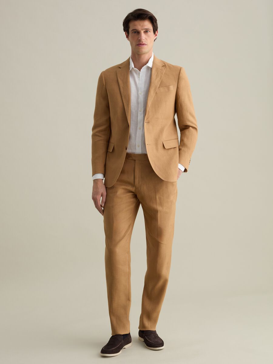 Contemporary regular-fit trousers in linen_0