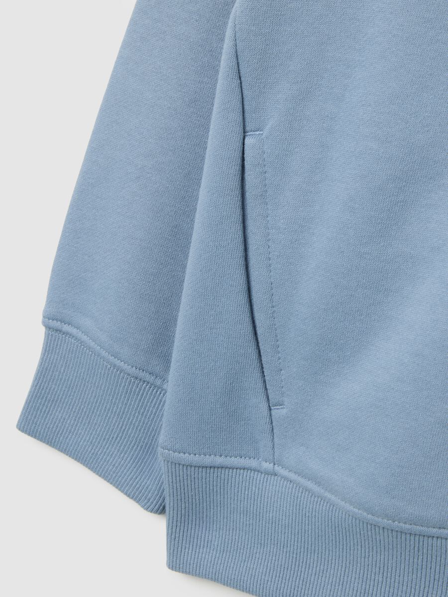 Felpa azzurra da bambino in puro cotone vestibilità oversize con zip_2