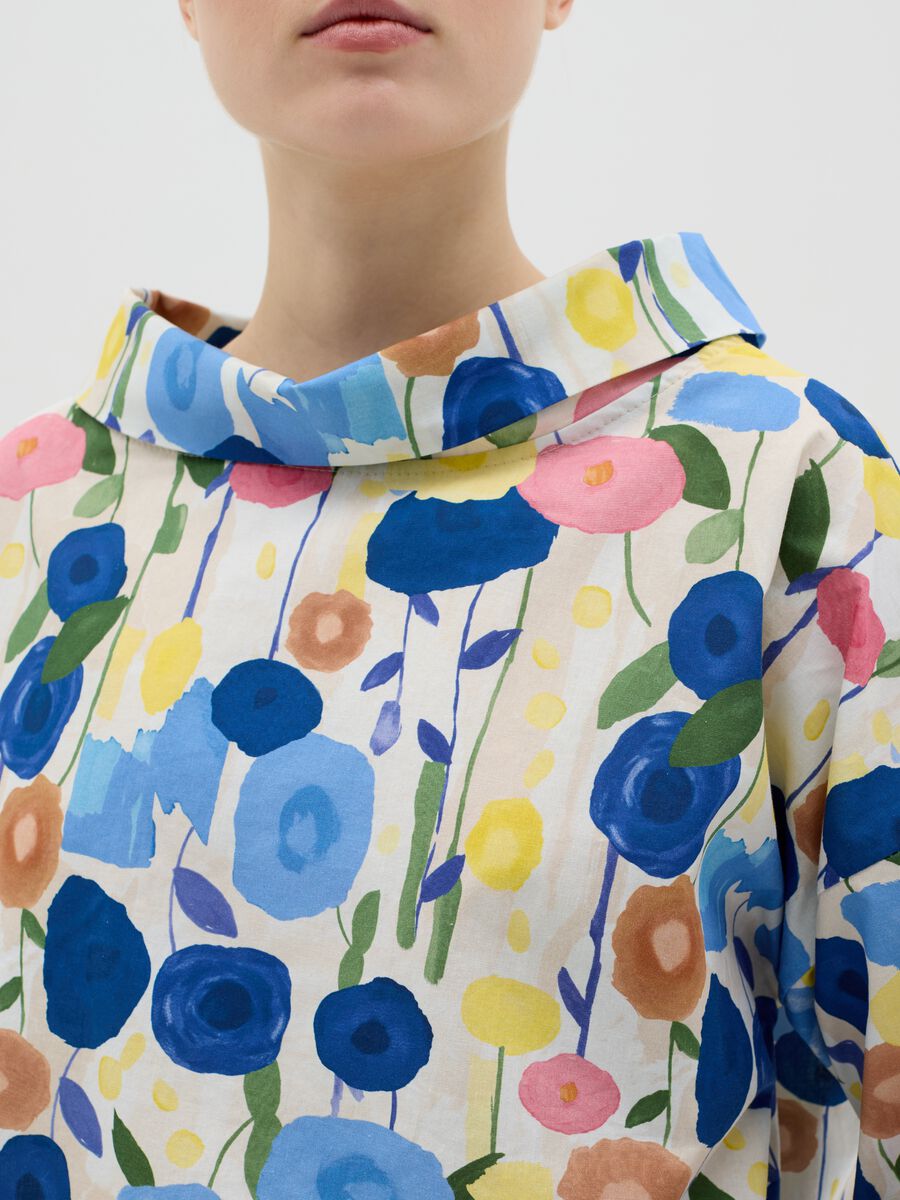 Multi-colour floral stretch cotton blouse_2