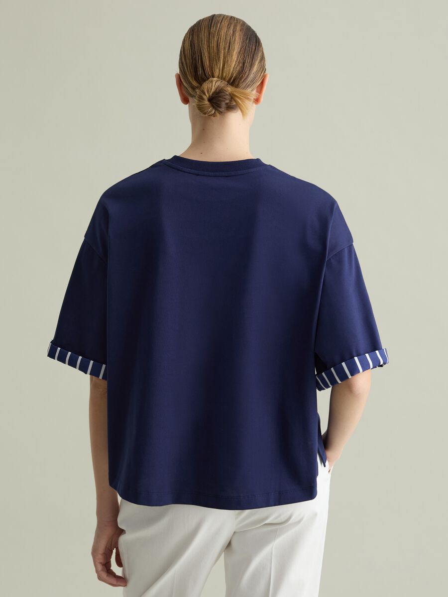 Oversized T-shirt with contrasting detail_3