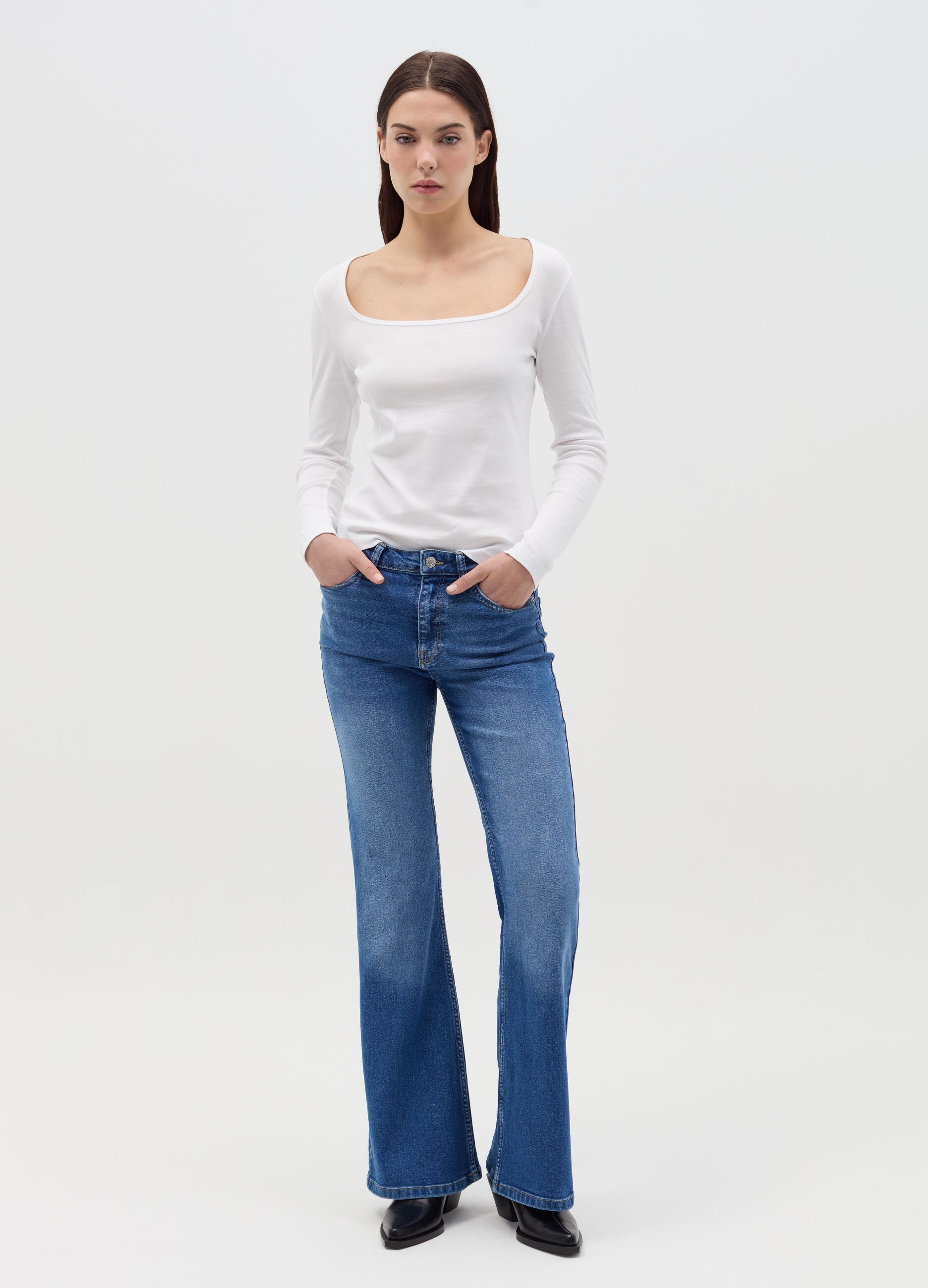 Cotton T-shirt with round neck