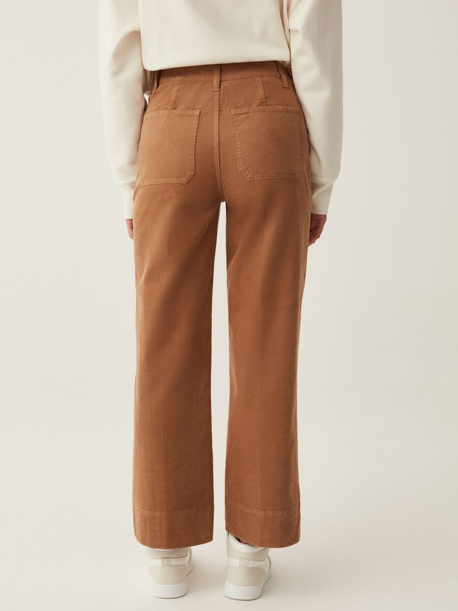 Pantaloni cropped flare fit in corduroy_2