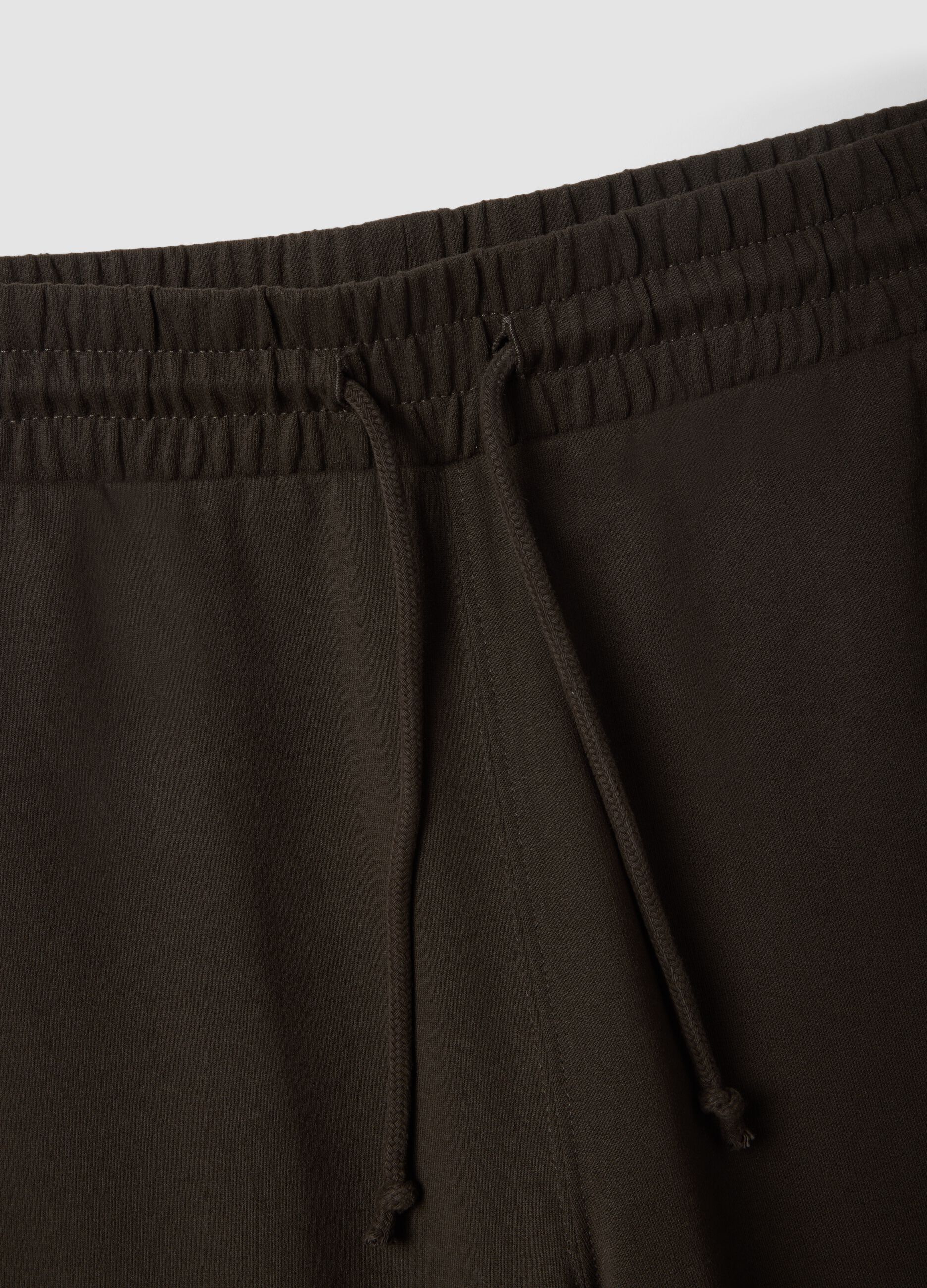 Brown cotton blend regular fit shorts