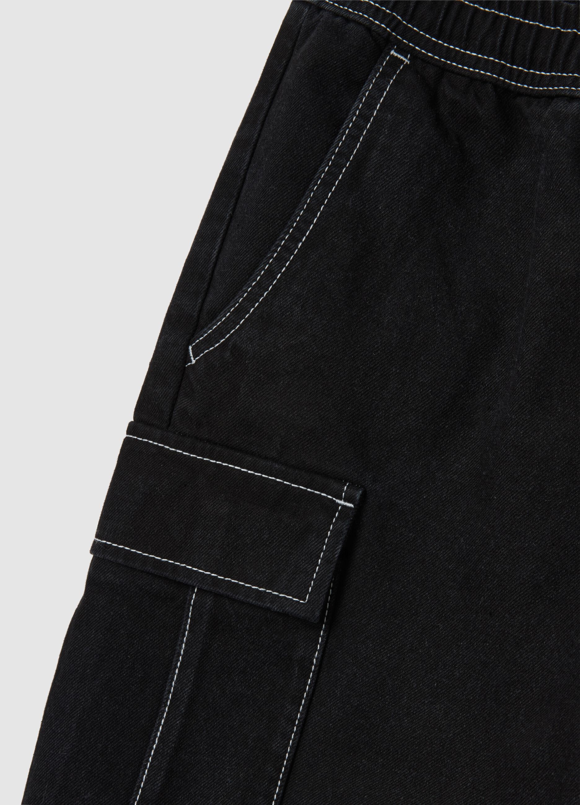 Bermuda cargo da uomo in puro cotone nero wide leg