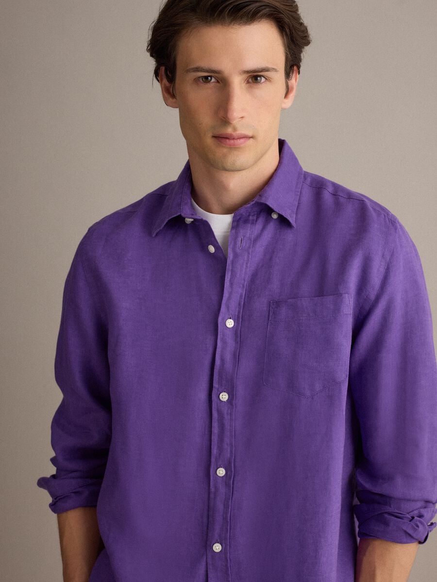 Camicia viola in puro lino con colletto button down regular fit_0