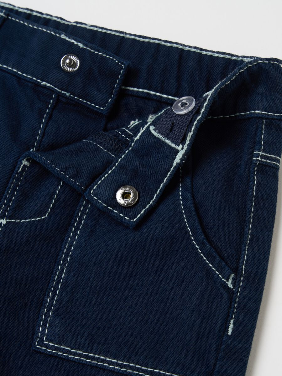 Cotton jeans with contrasting stitching_2