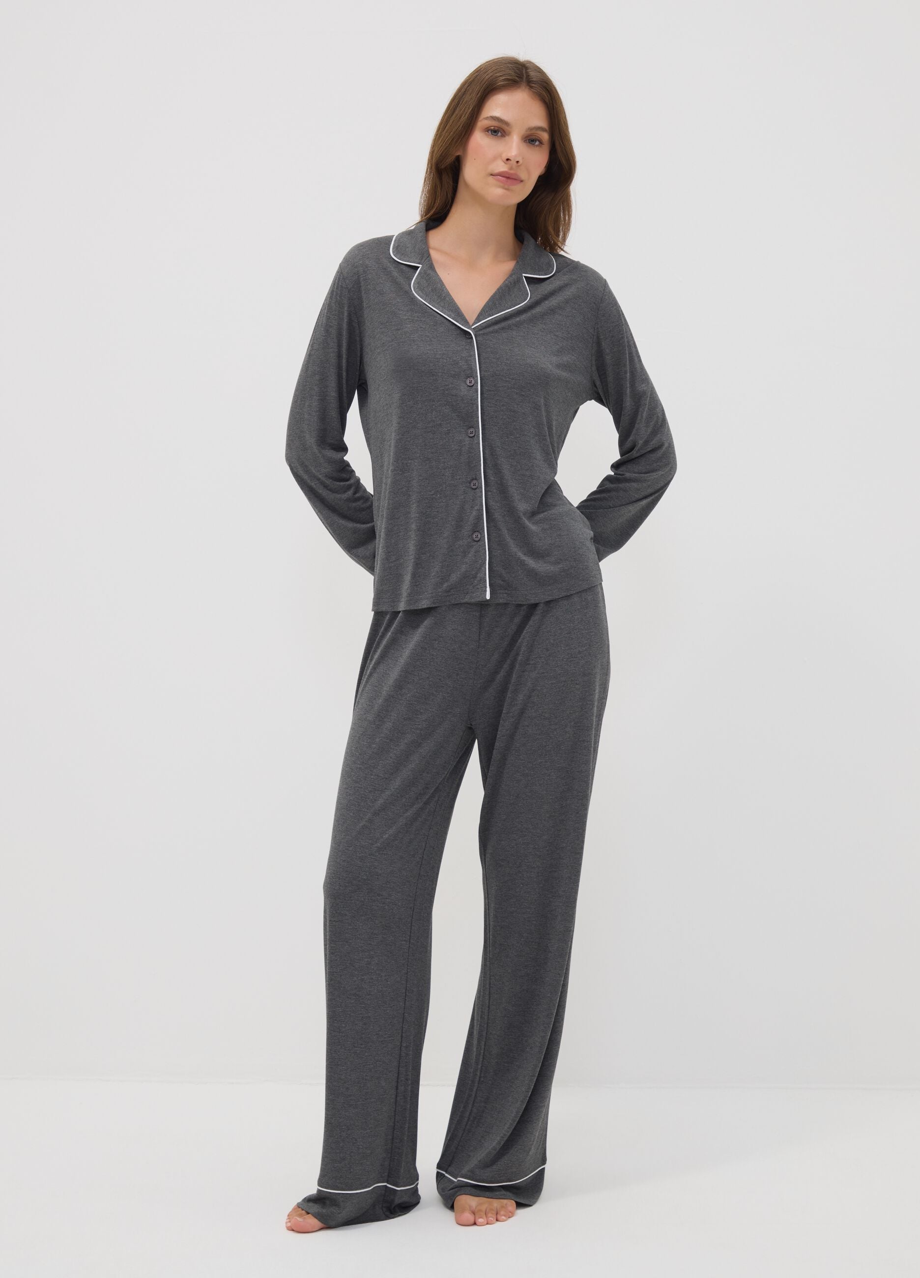 Grey pure viscose pyjamas with V-neck and contrast piping