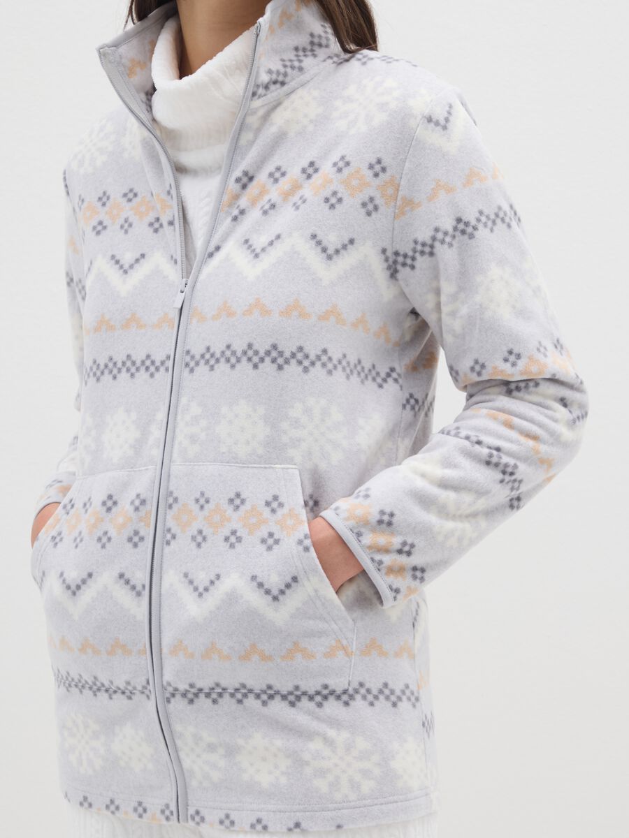 Grey robe with zip and pockets_3