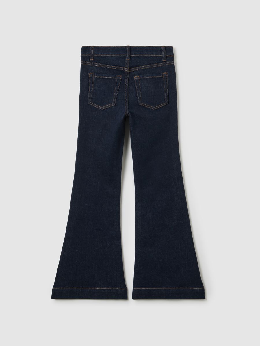 Jeans da ragazza in denim blu flare_1