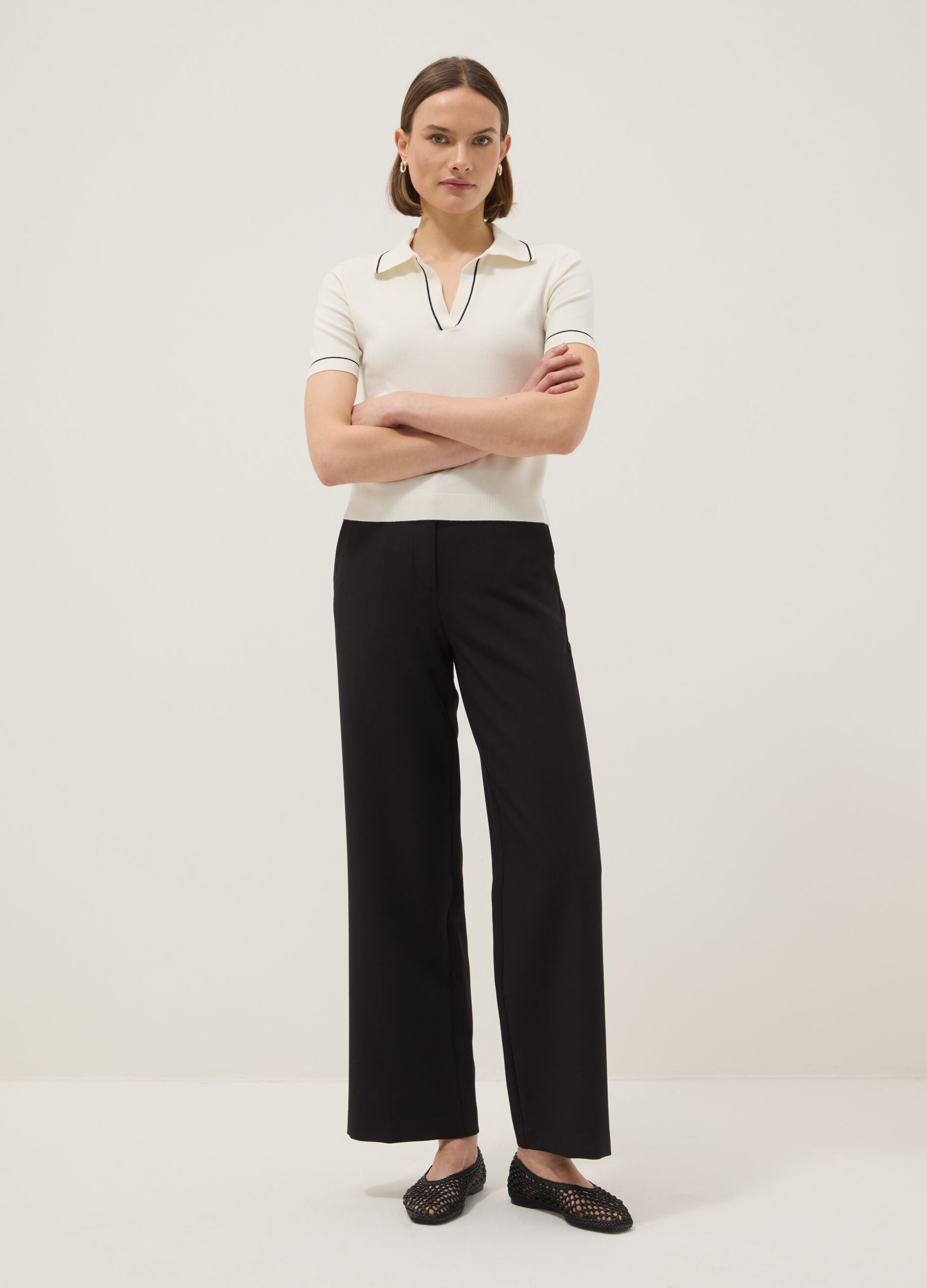 White viscose blend slim fit polo with contrast stitching